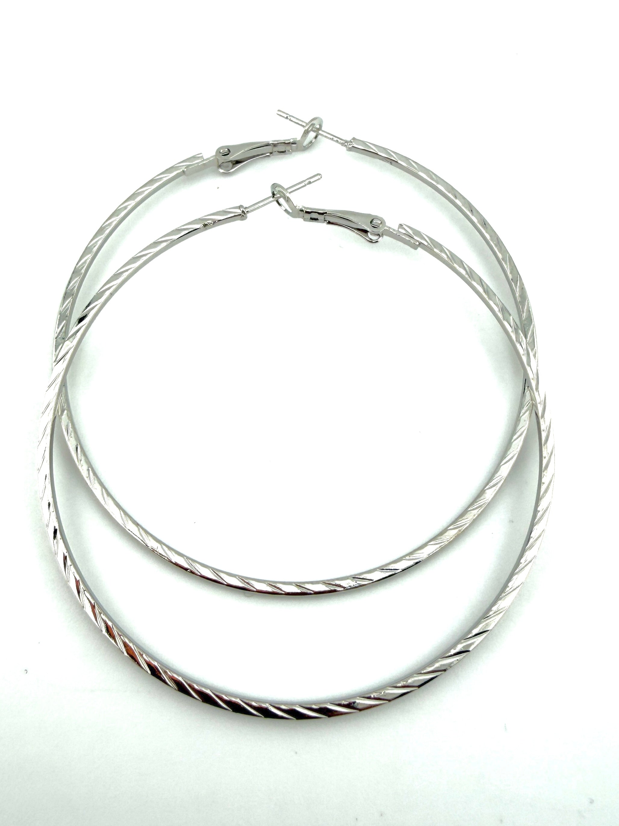 Diamond Cut Round Frame Hoop Earing Pair