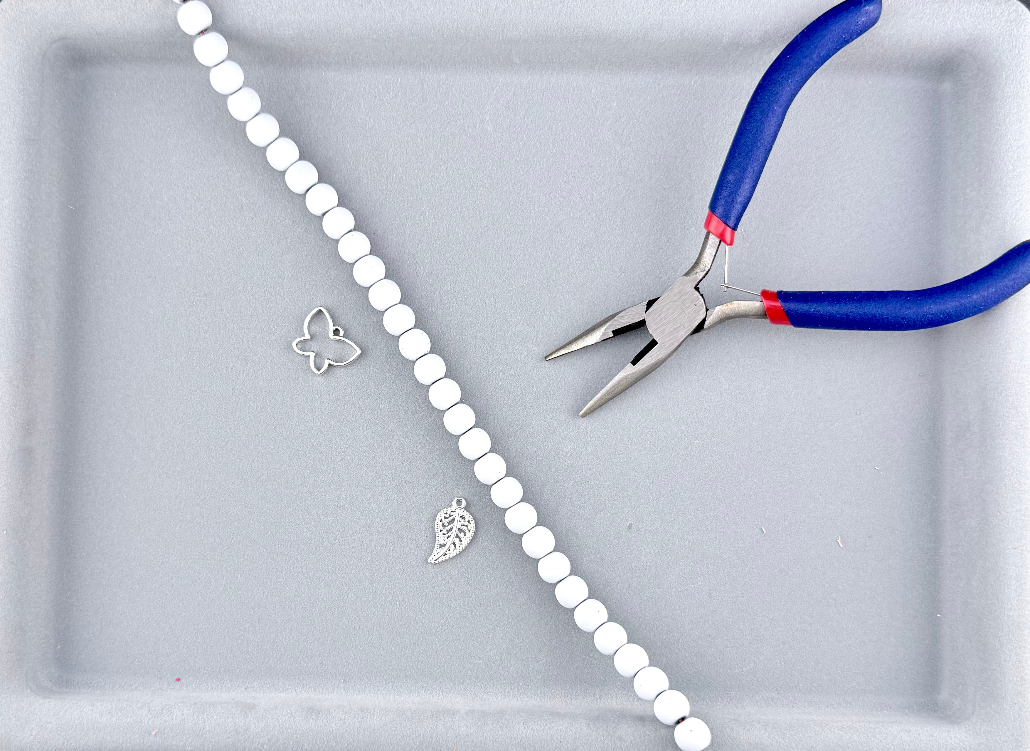 8mm Round Hematite Matte Coat White