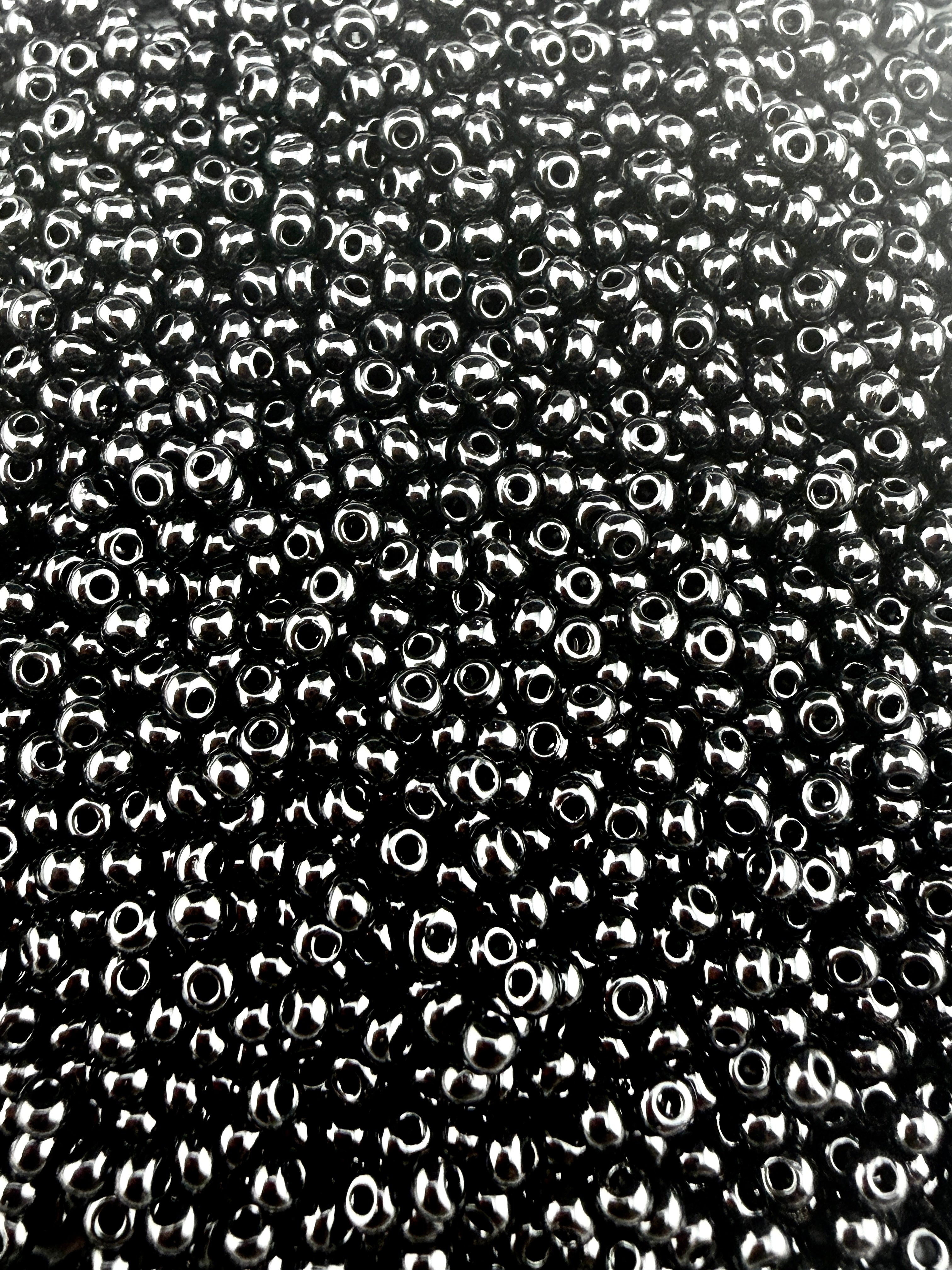Mino Seed Beads 11/0 Jet Black