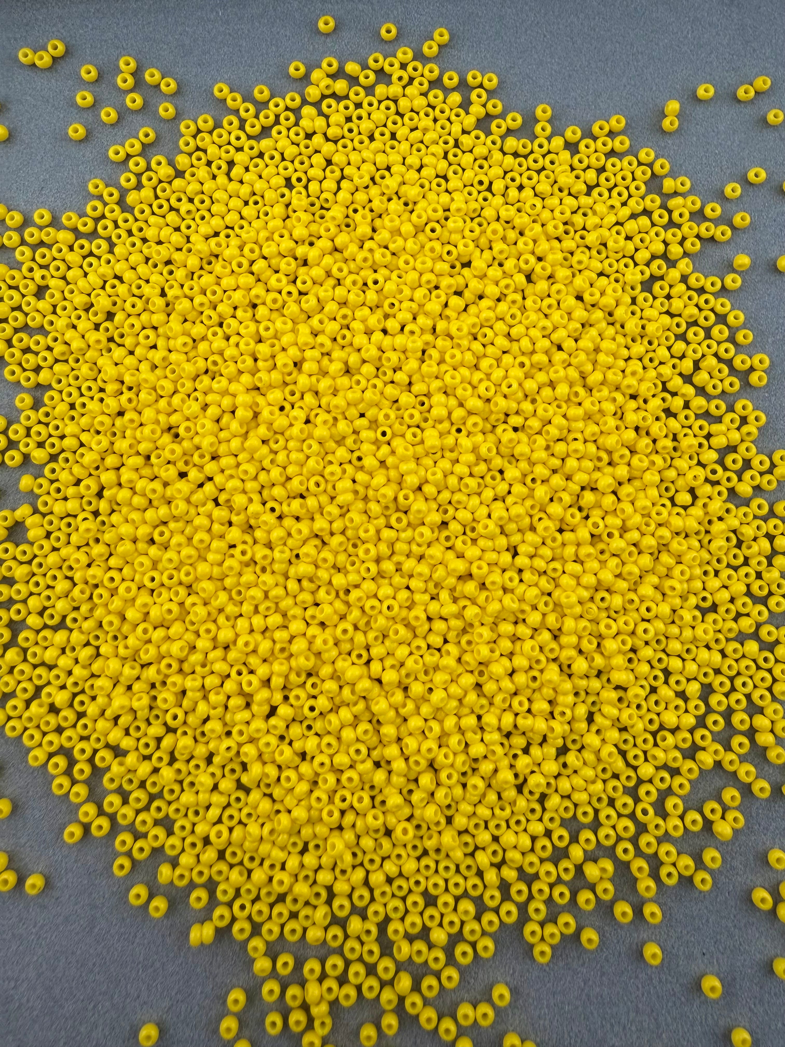 Mino Seed Beads 11/0 Lemon Yellow