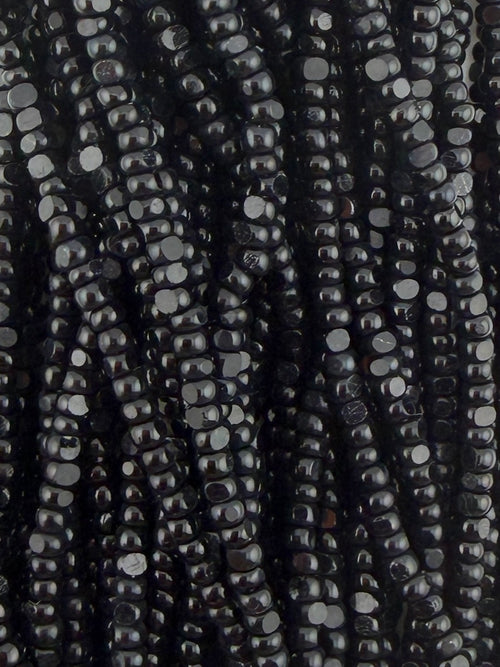 11/0 Sheen Chartlotte 2-Cut Jet Black Hank