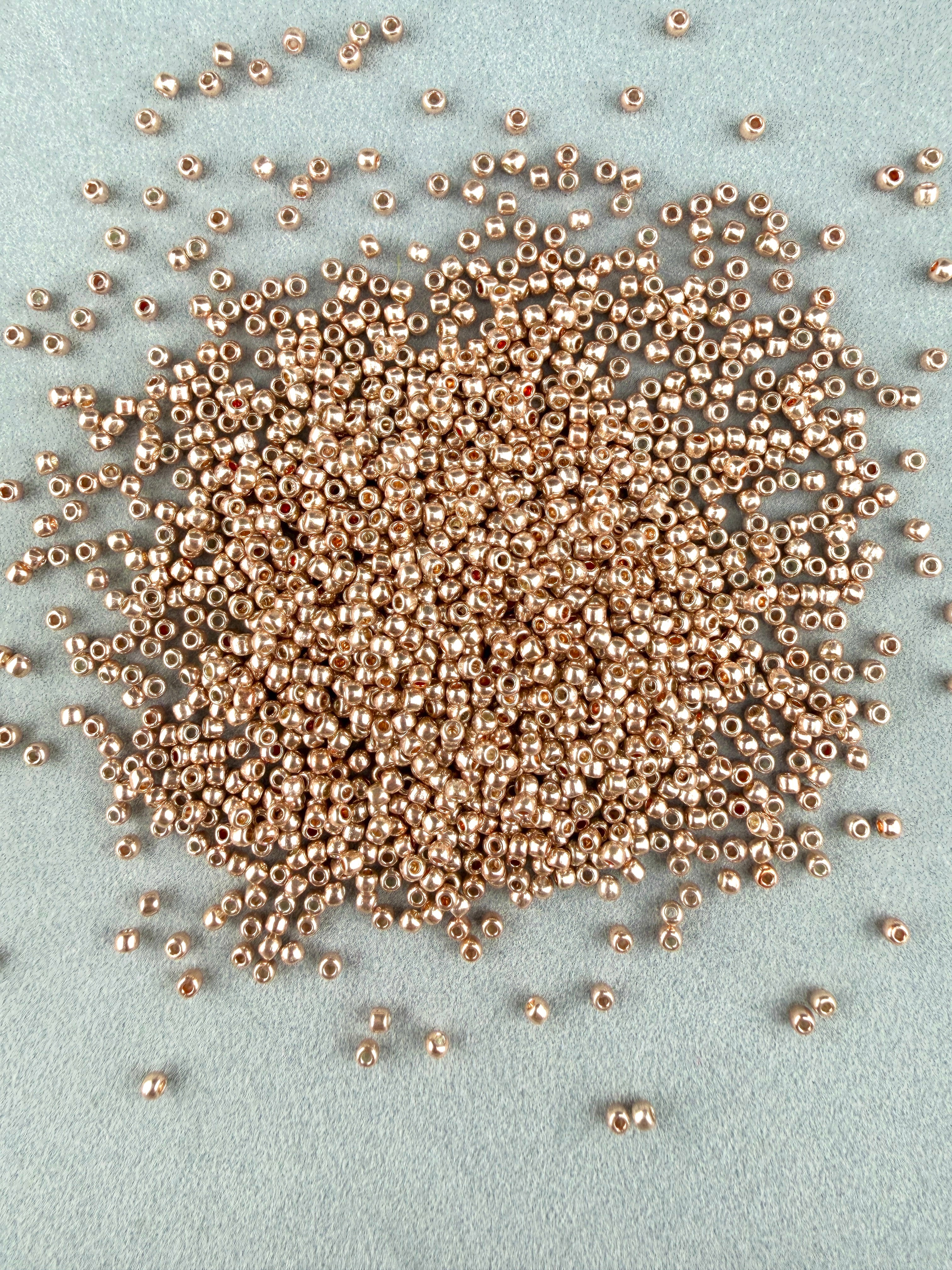 Mino Seed Beads 11/0 Metallic Champaign Gold