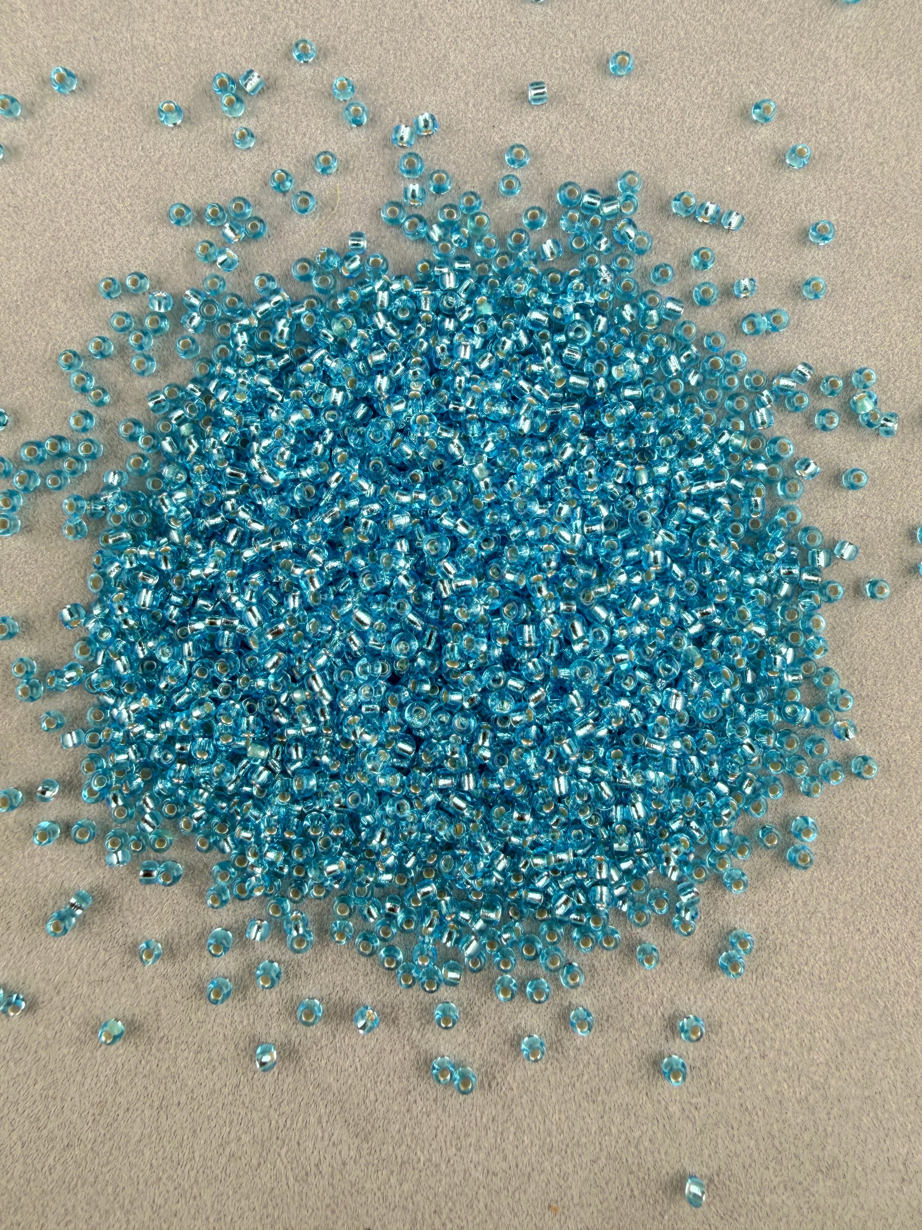 Mino Seed Beads 11/0 Sky Blue Silverlined