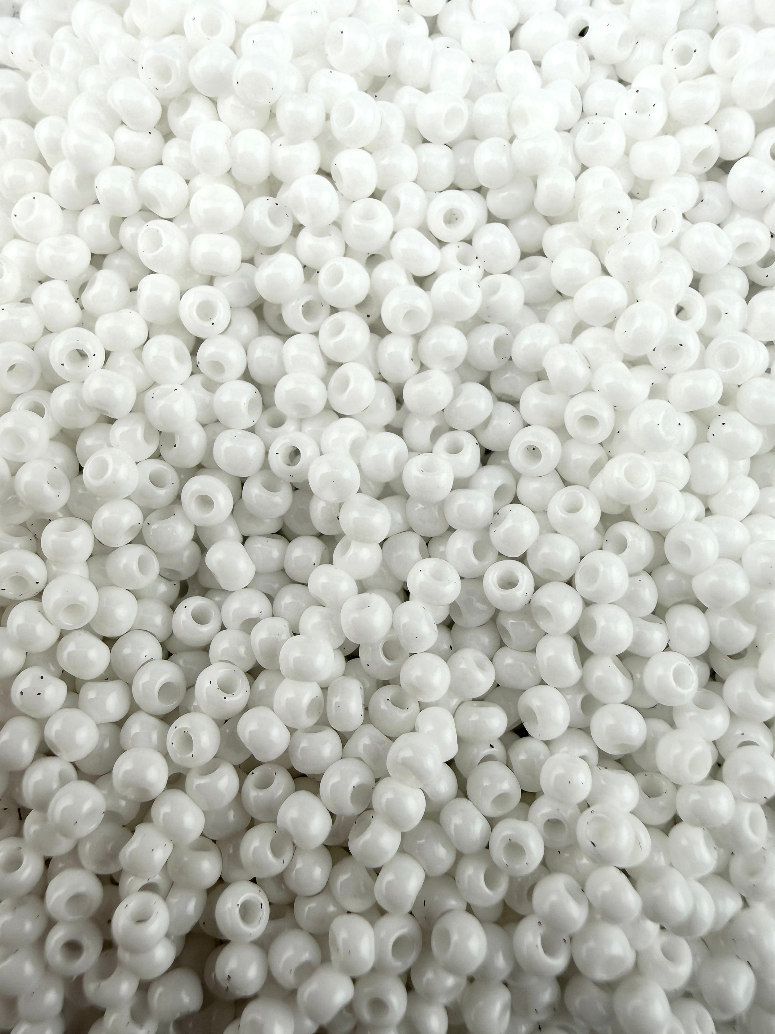 Mino Seed Beads 11/0 Chalk White