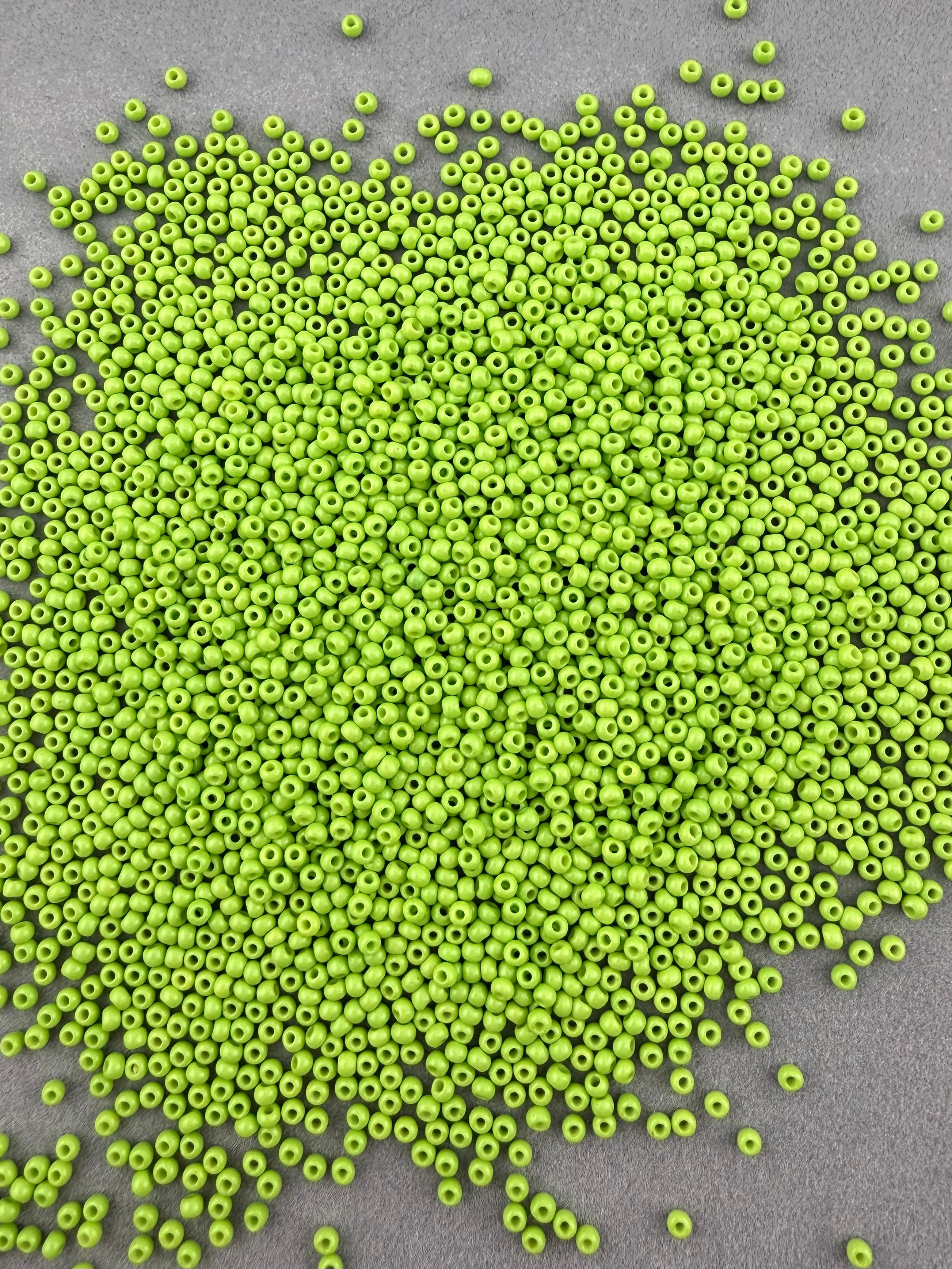 Mino Seed Beads 11/0 Light Lime