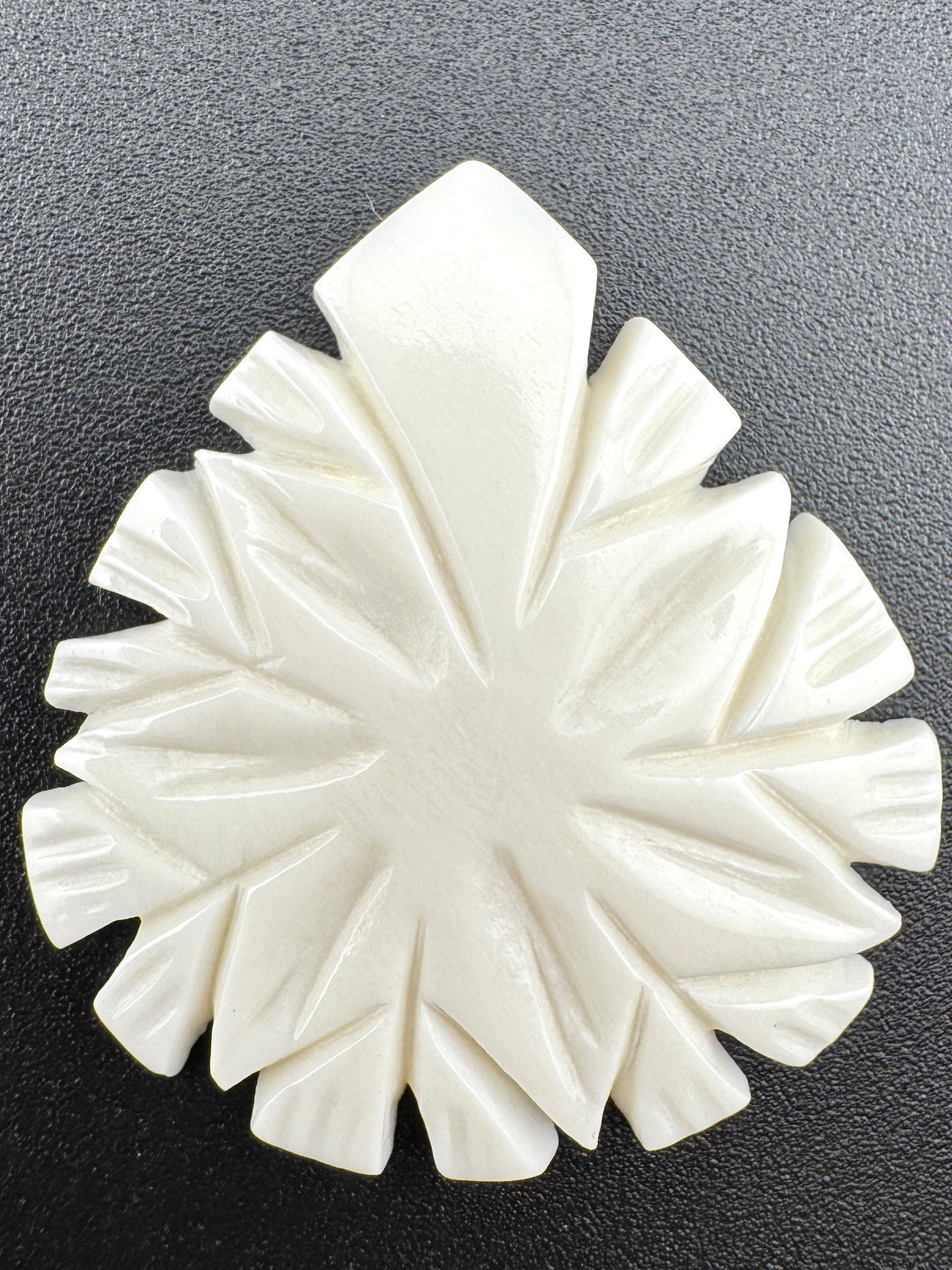 41mm Bone Flower Tear Drop Pendant – Hand Carved Bone, Tribal & Indigenous Style