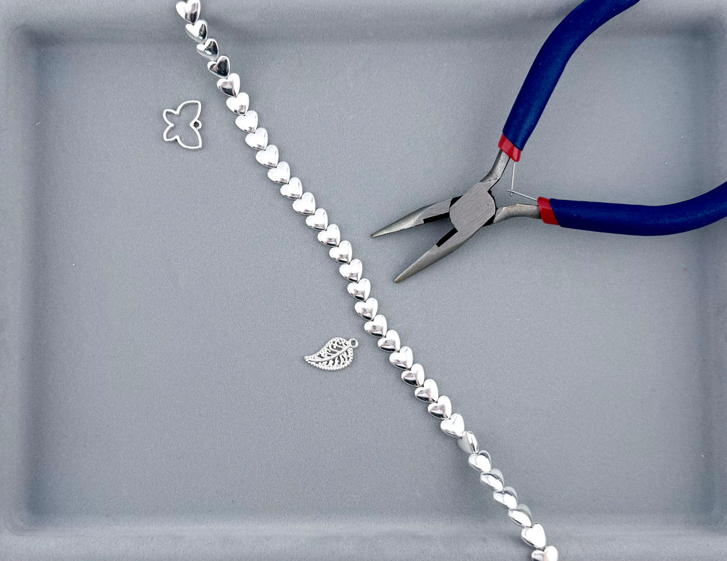3x7x8mm Hematite Puffy Heart Silver