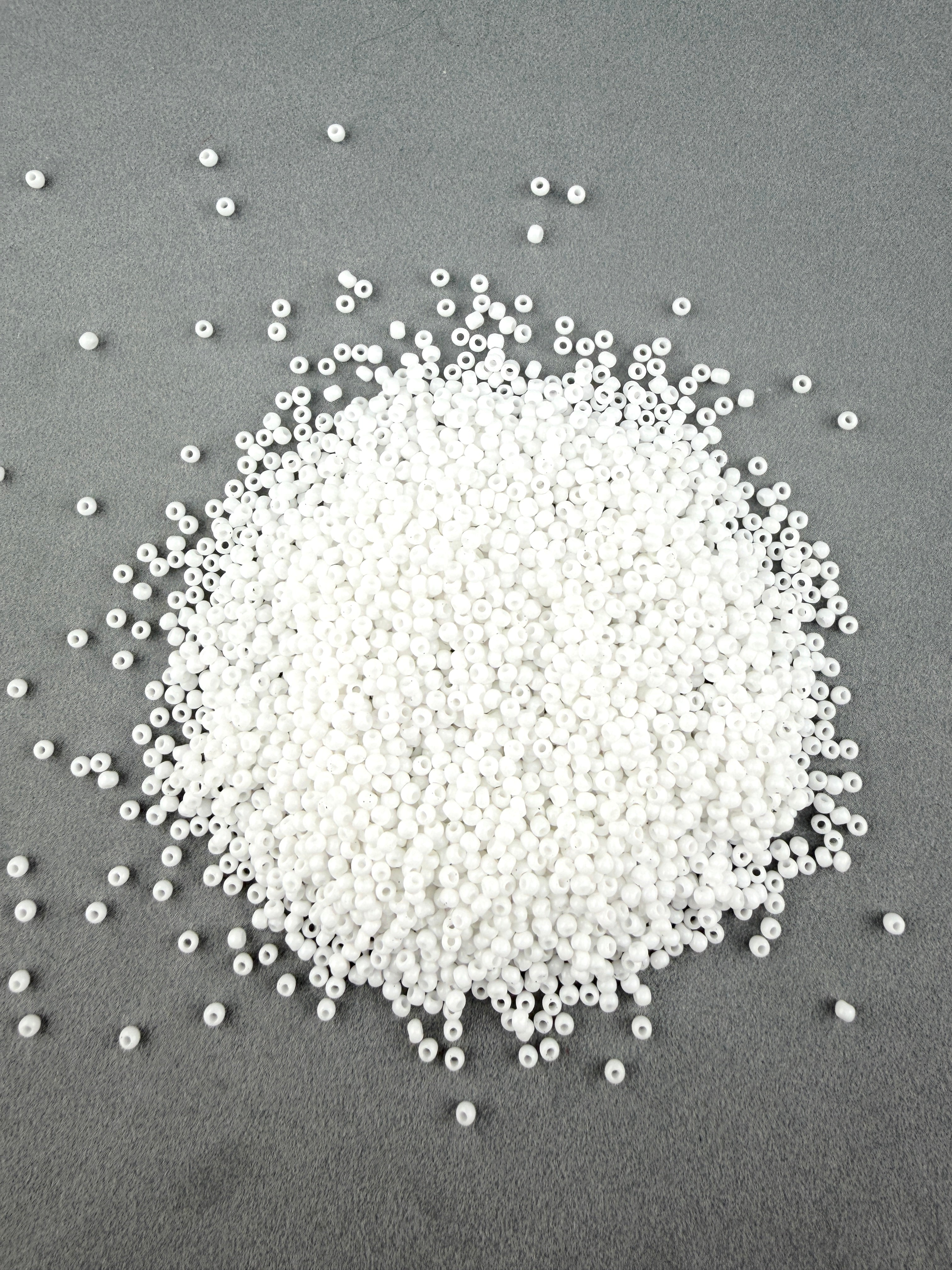 Mino Seed Beads 11/0 Chalk White