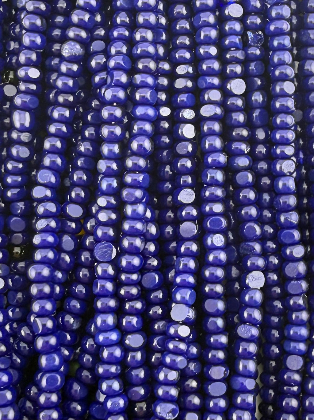 11/0 Sheen Chartlotte 2-Cut 33070 Deep Blue Opaque