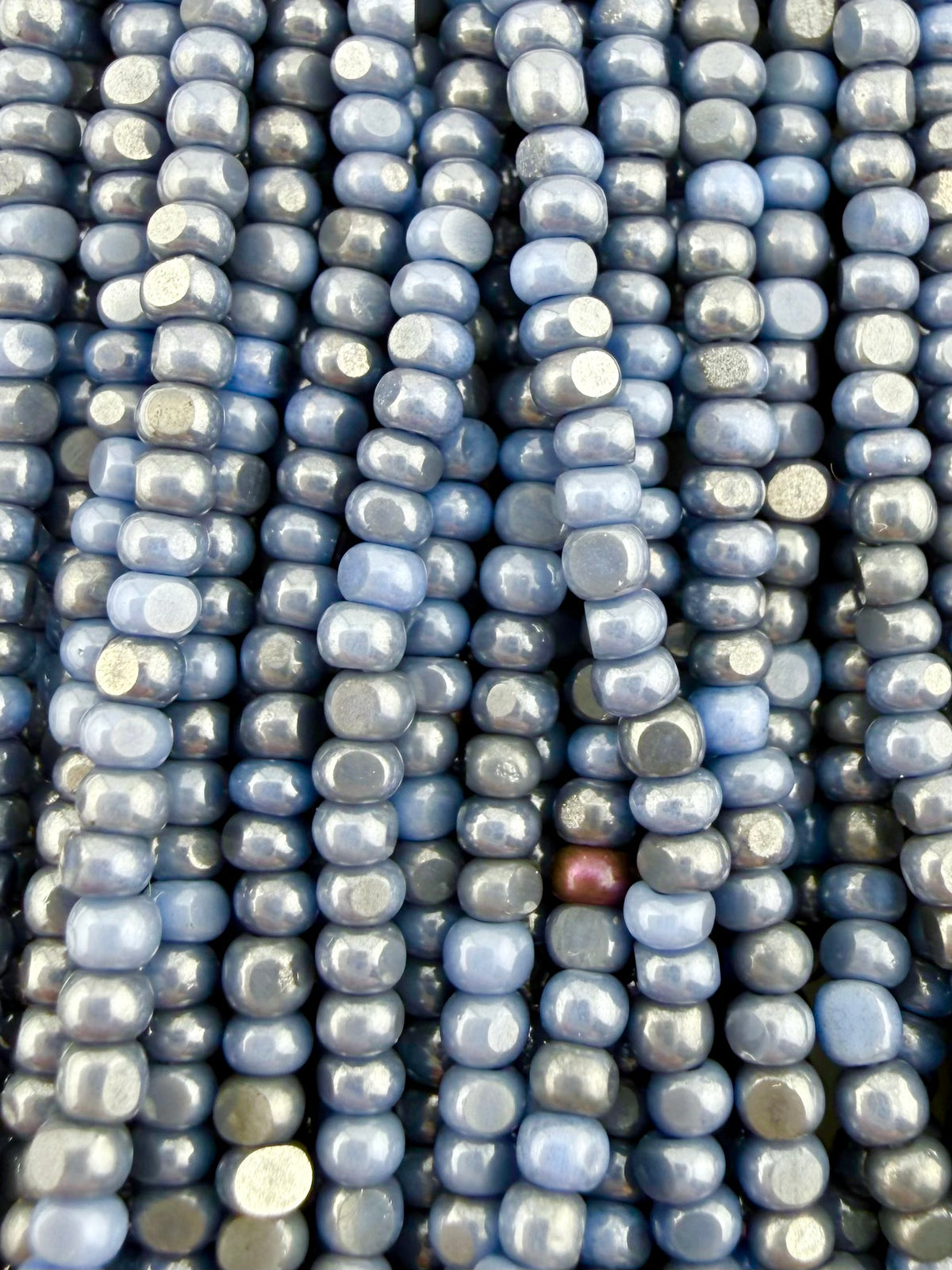11/0 Sheen Chartlotte 2-Cut Ionized Opaque Light Sapphire