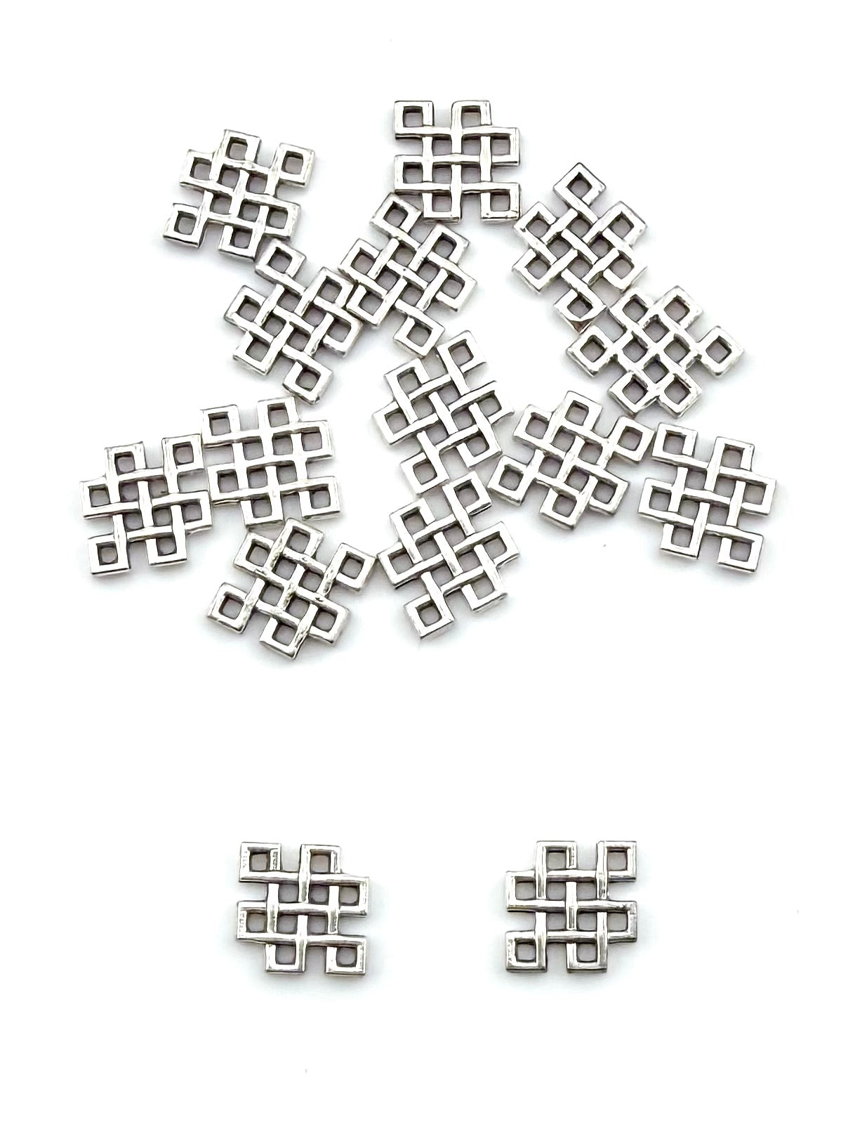 9mm Eternal Knot Charm Rhombus