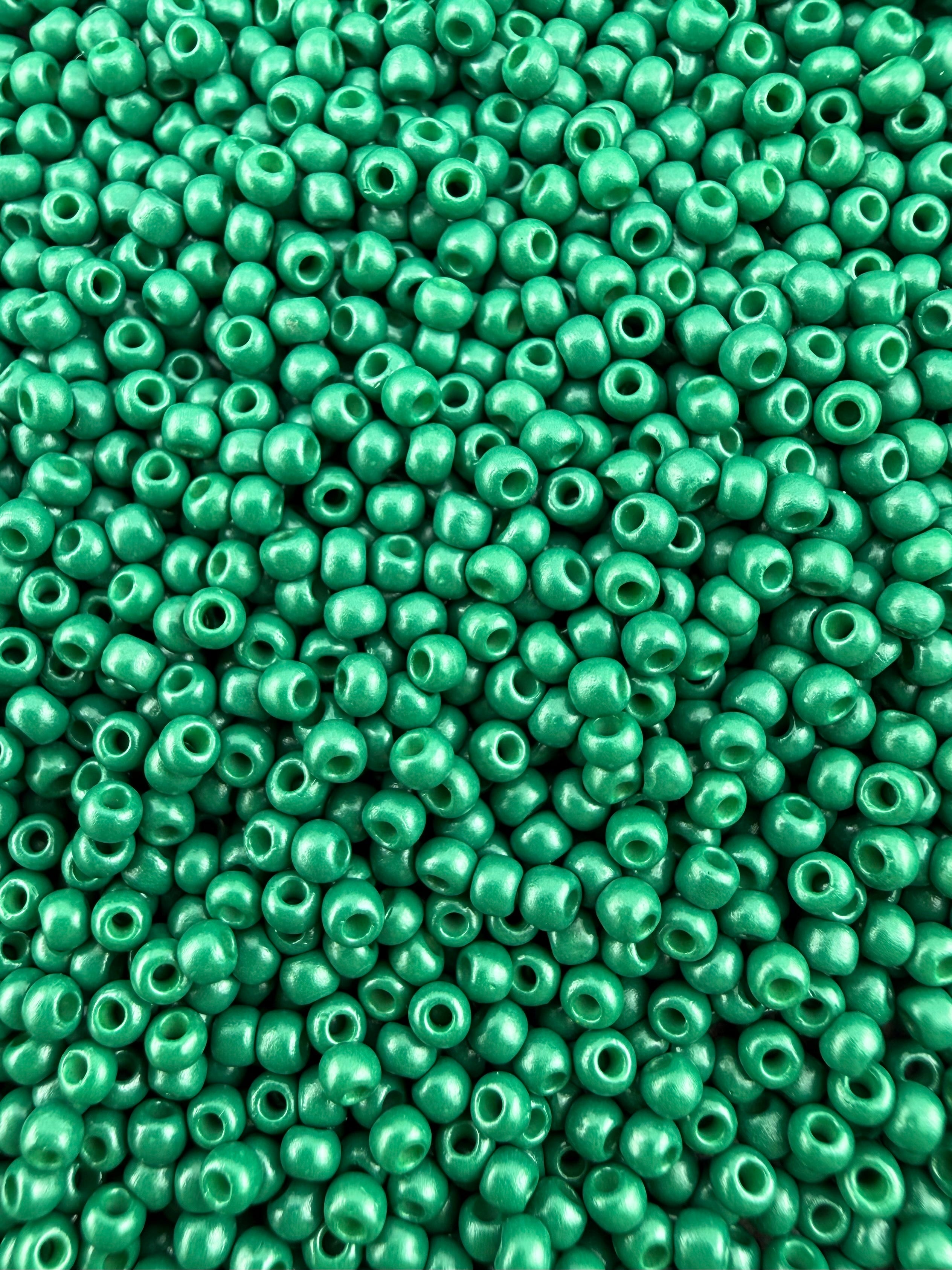 Mino Seed Beads 11/0 Opaque Dark Green