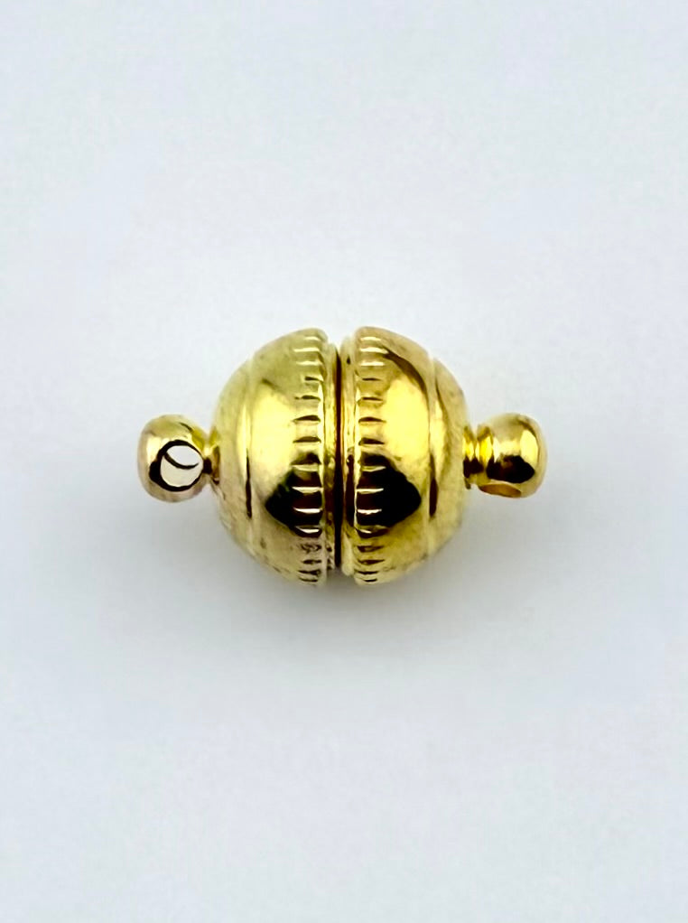 9.5mm Round Magnetic Claps Gold