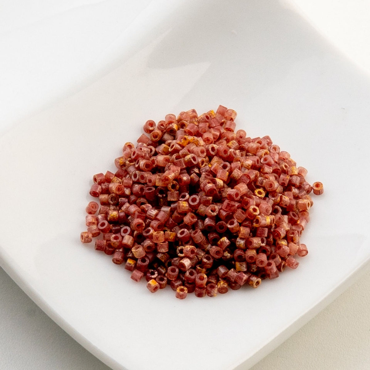 Cylin Bead 11/0 25g Bag Verdara Peach
