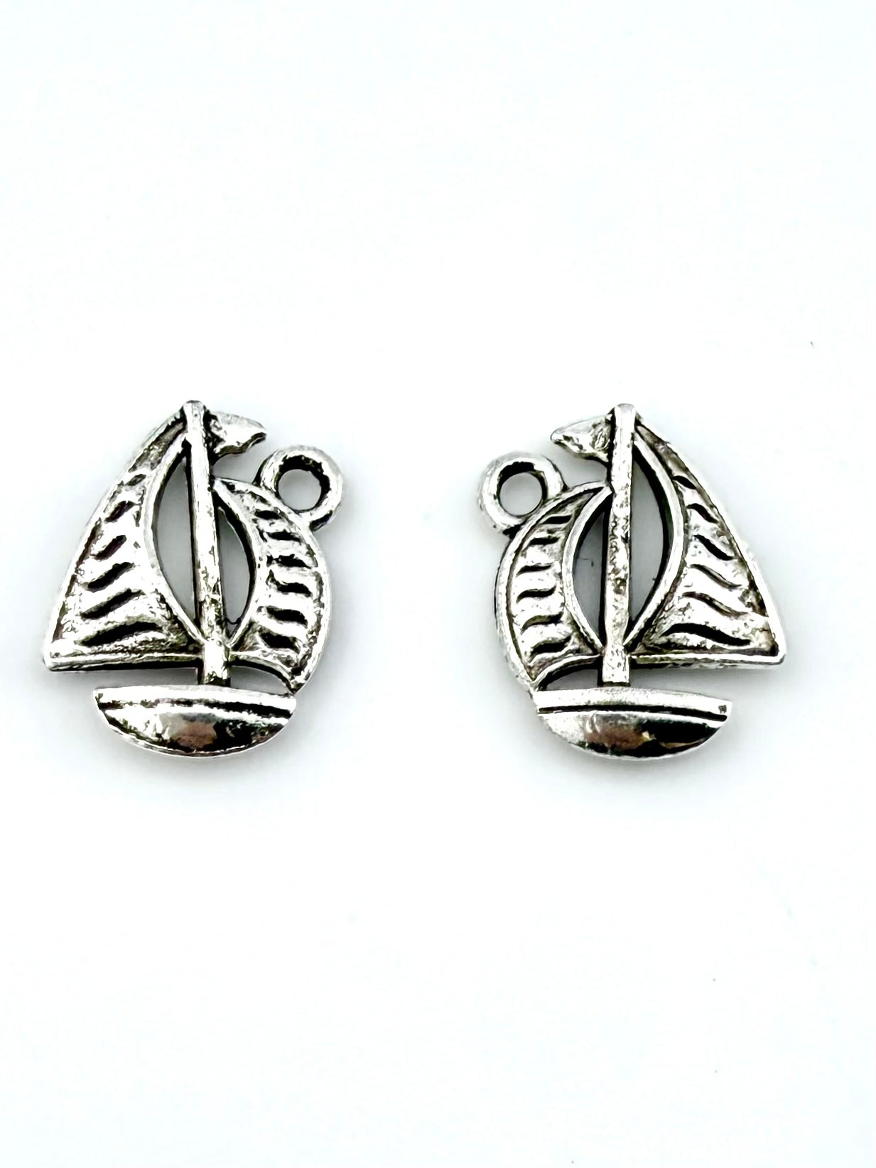 16.5mm Set Sail Charm Rhodium