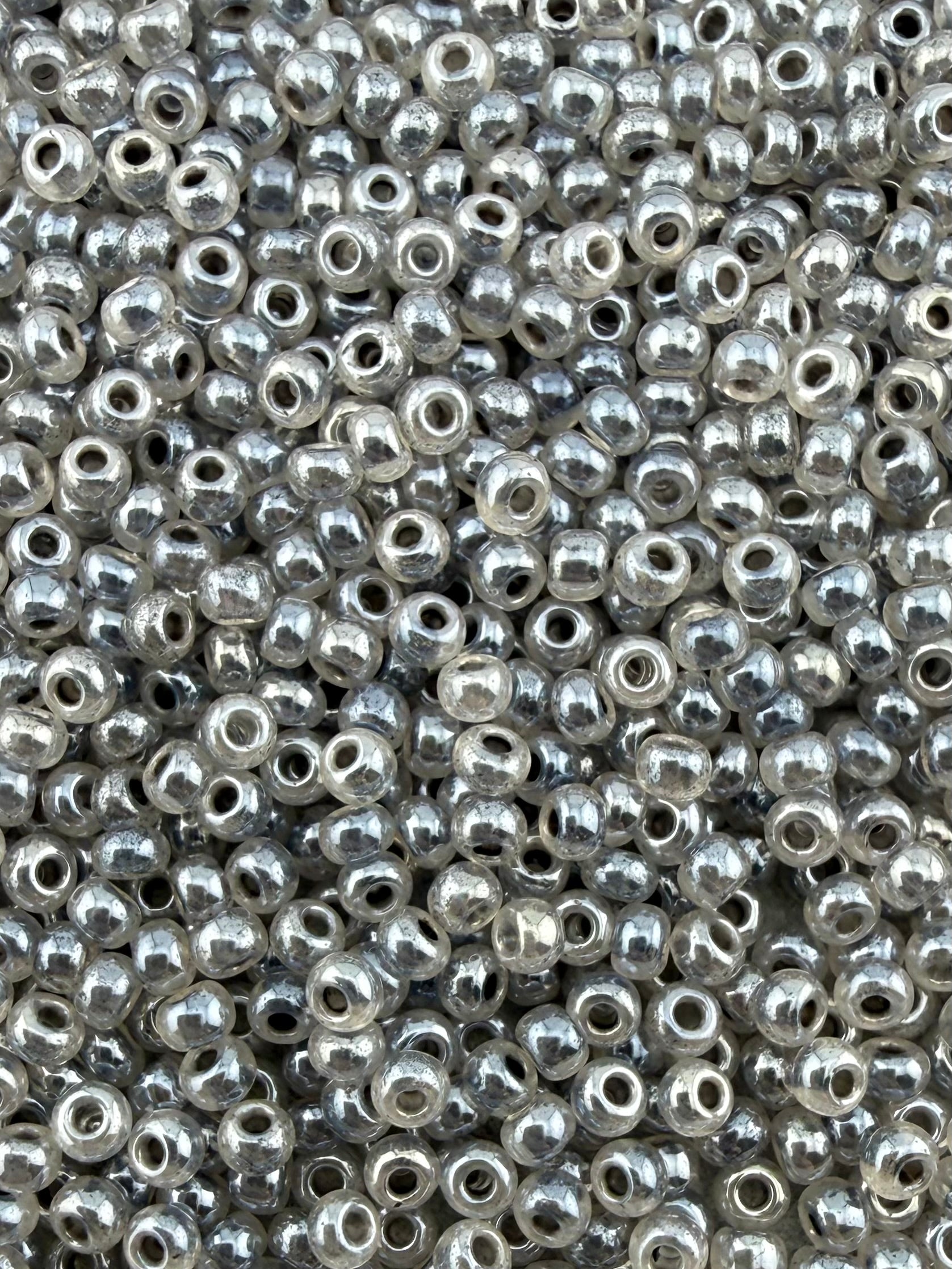 Mino Seed Beads 11/0 Crystal Luster Black Color Lined