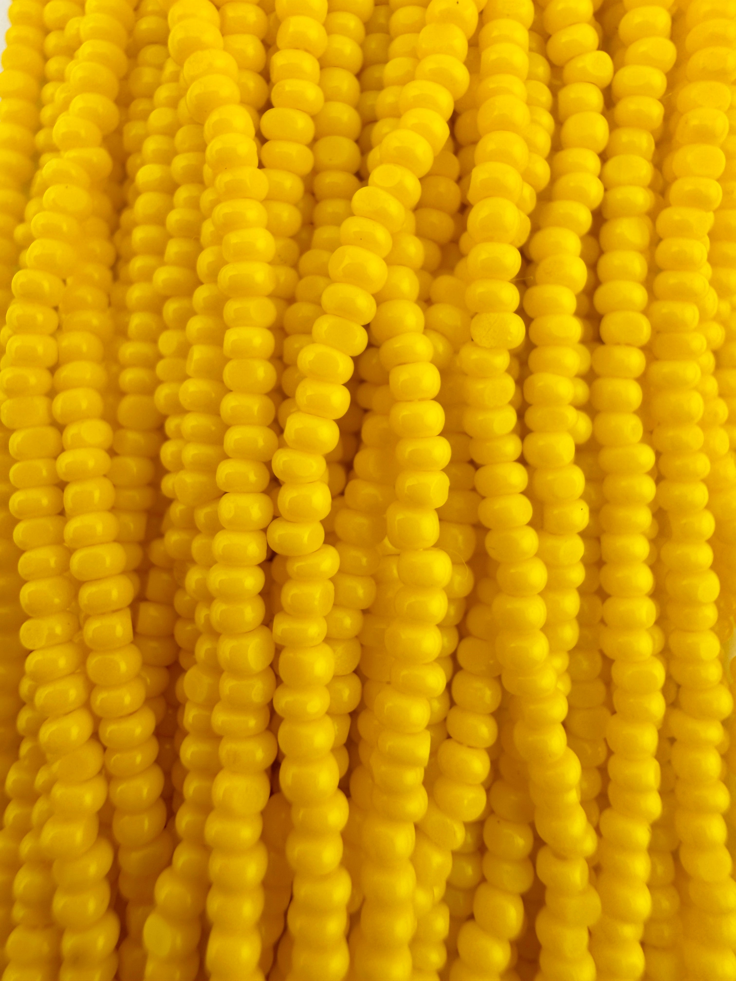 11/0 Sheen Chartlotte 2-Cut Opaque Yellow Hank