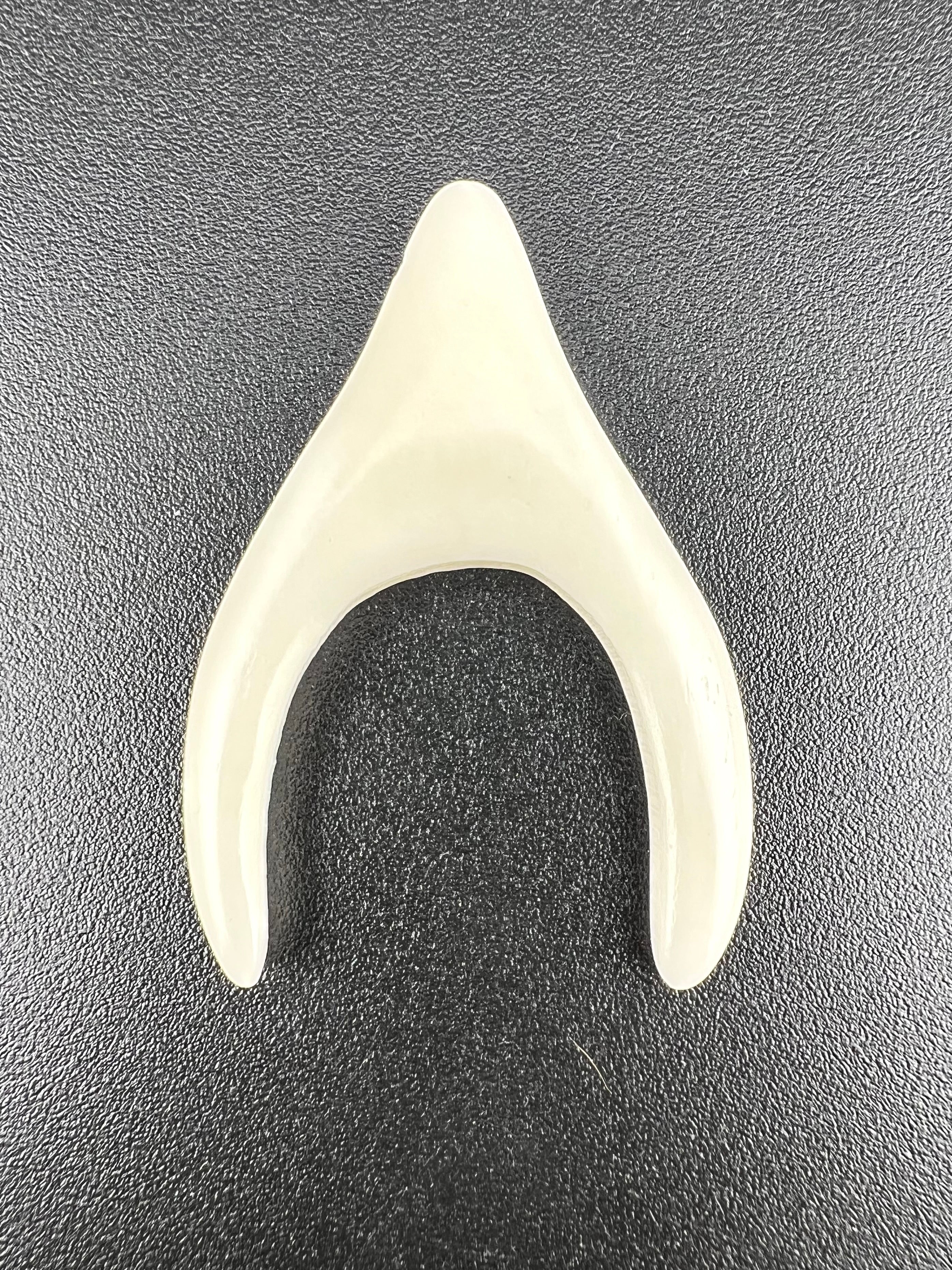 42mm Antique Bone Antler Pendant – Hand Carved Bone, Tribal & Indigenous Style