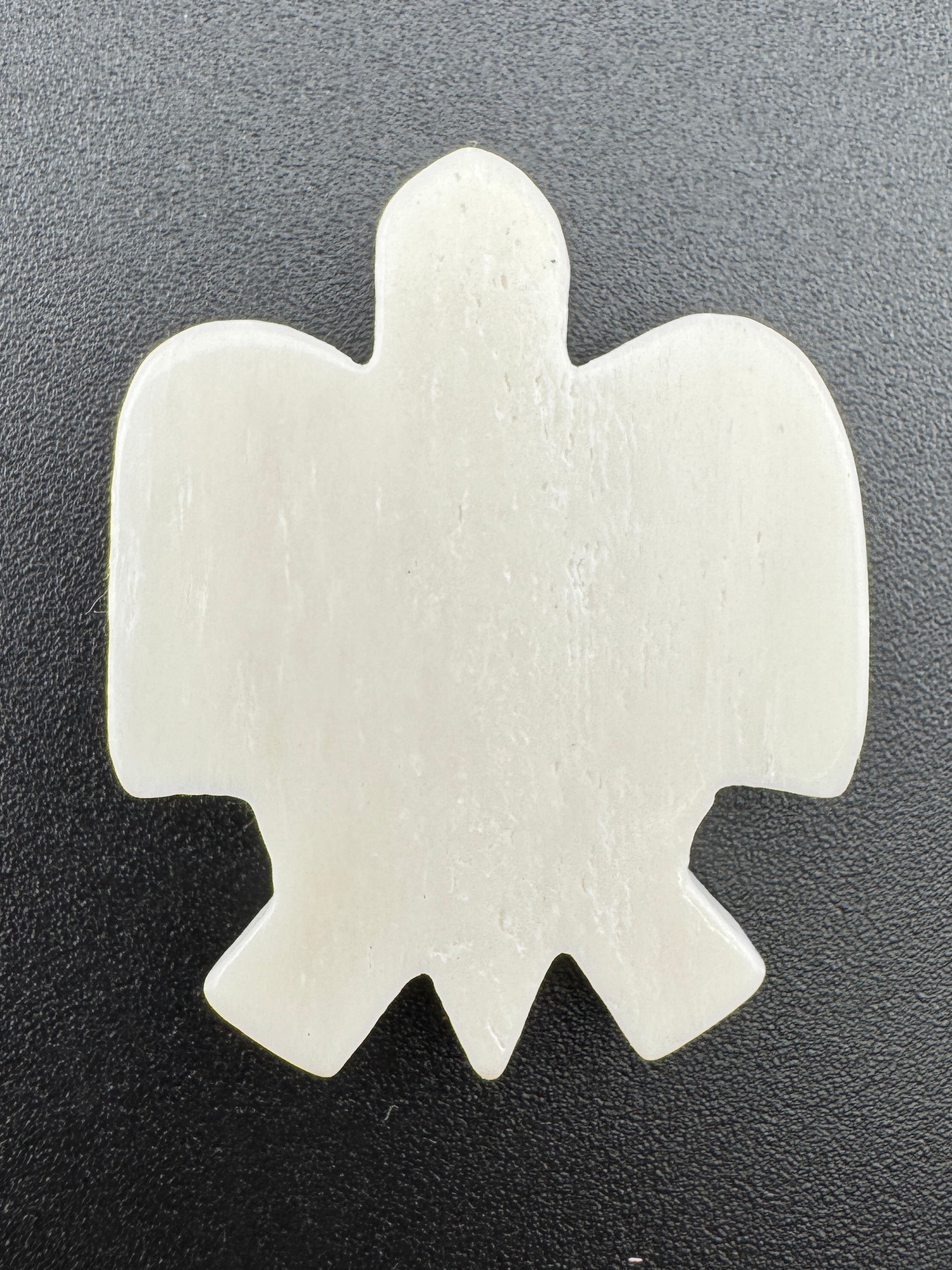 42mm Bone Turtle Pendant – Hand Carved Bone, Tribal & Indigenous Style