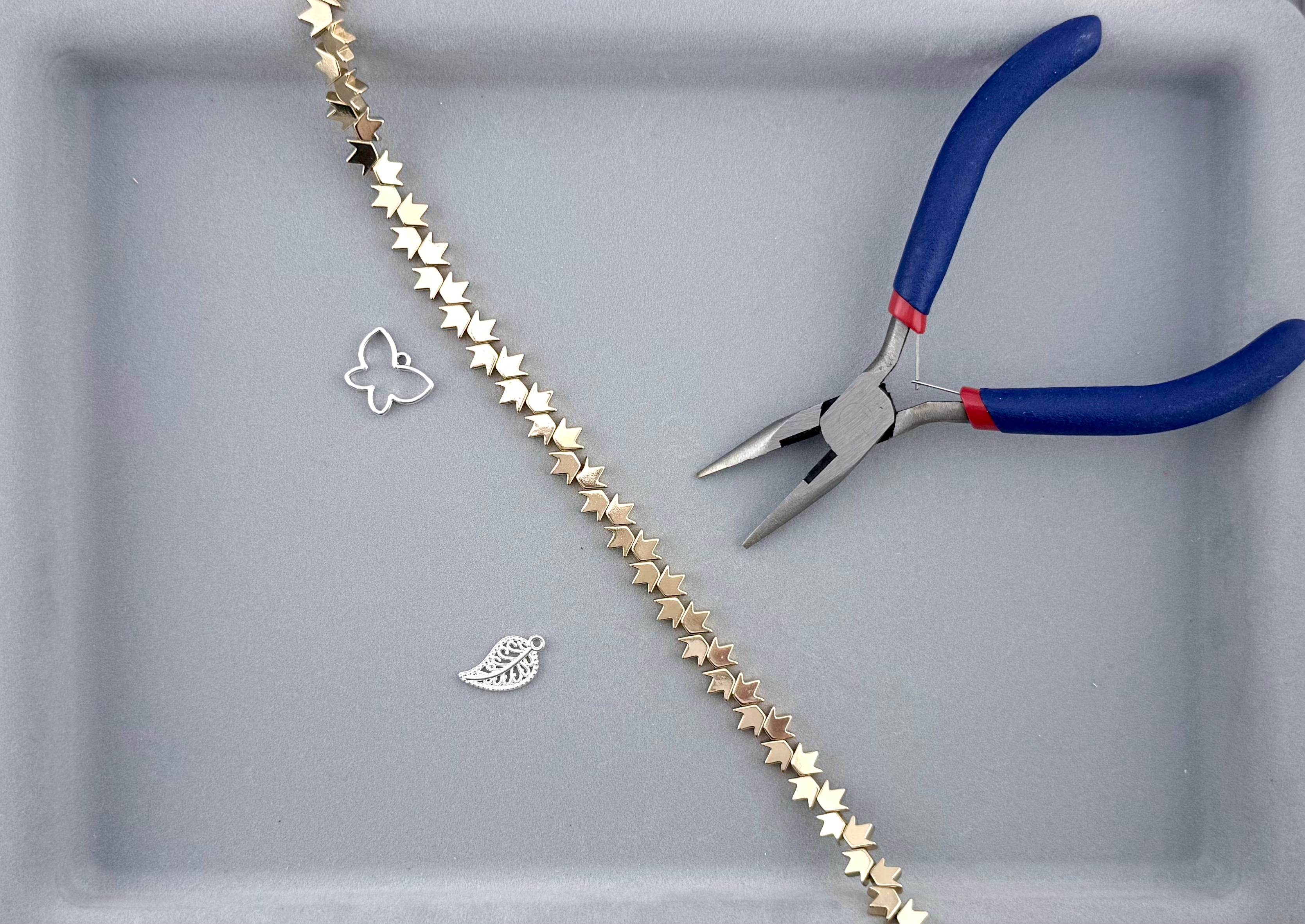 3.5x8mm Hematite Crown Beads Gold