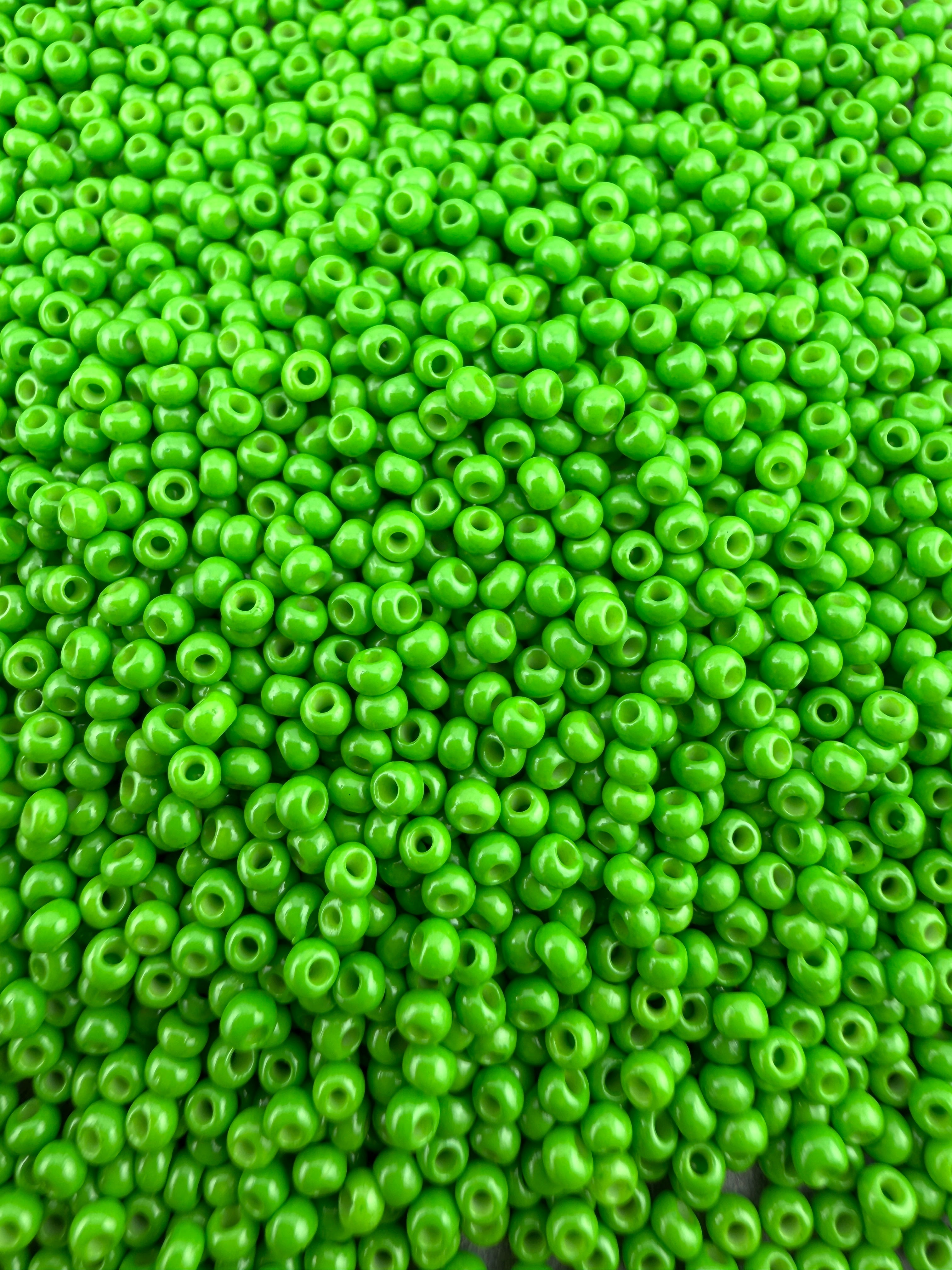Mino Seed Beads 11/0 Light Opaque Green