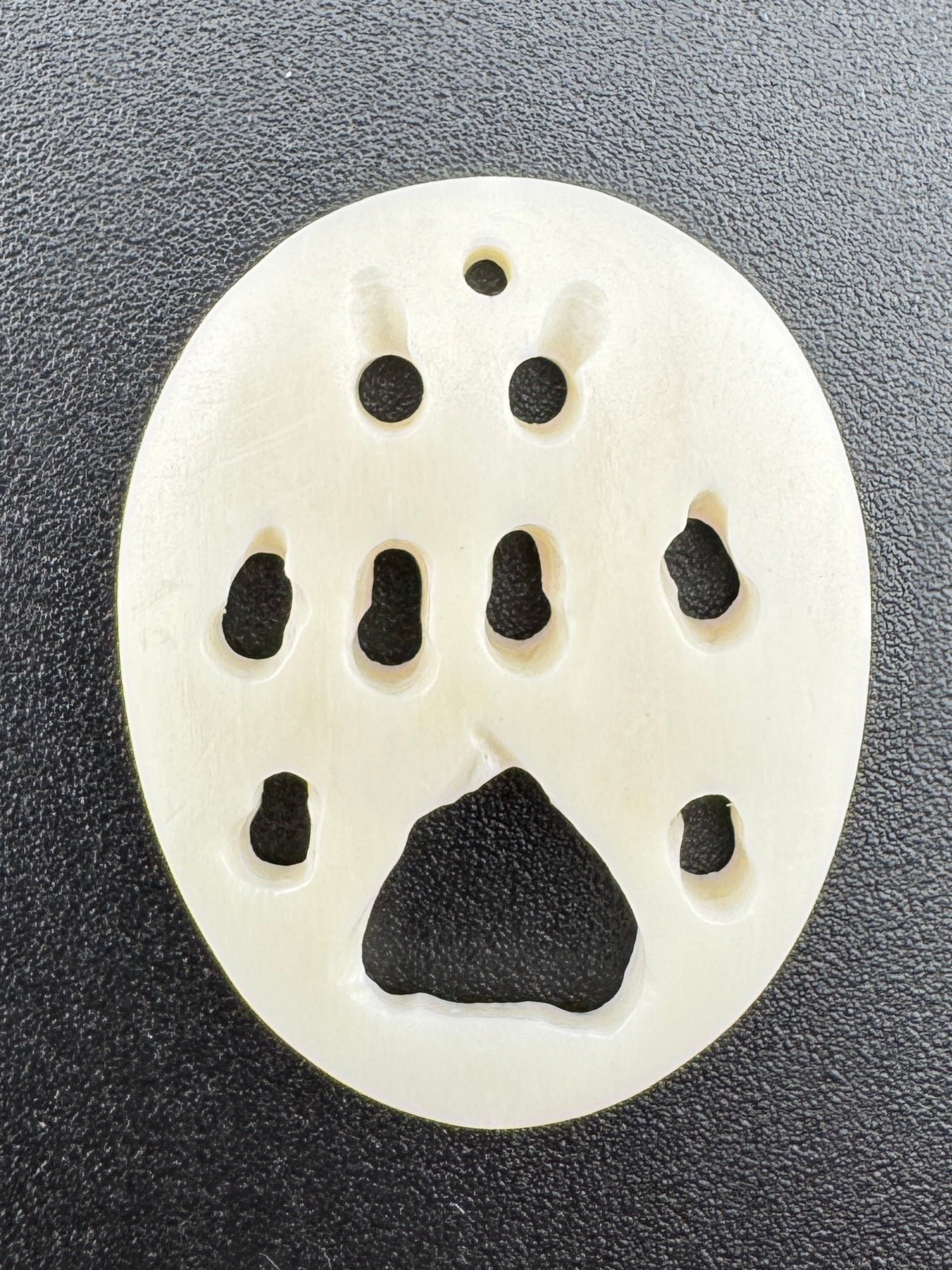 35mm Bone Wolf Claw Oval Pendant – Hand Carved Bone, Tribal & Indigenous Style
