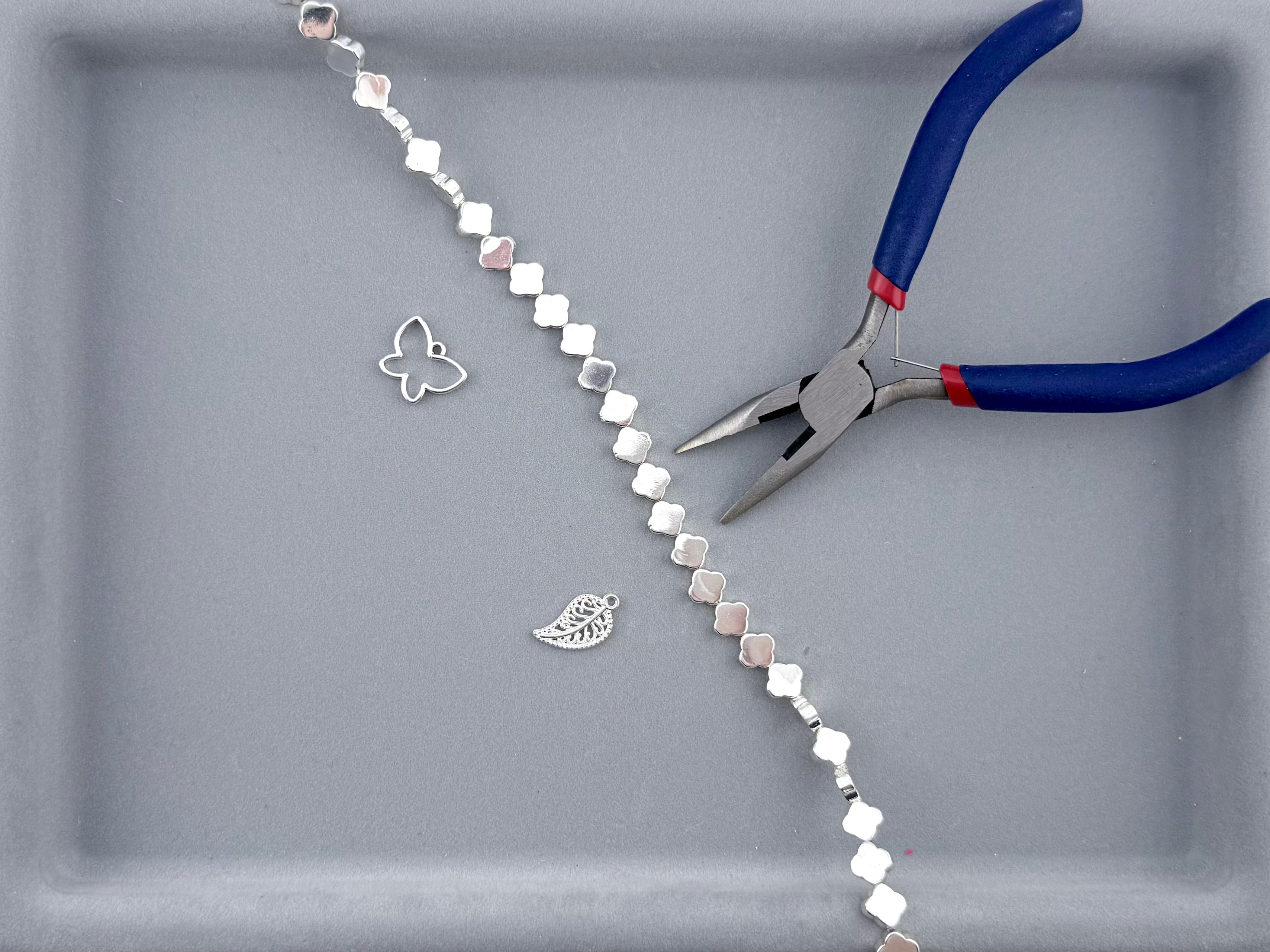 3x8mm Clover Hematite Beads Silver