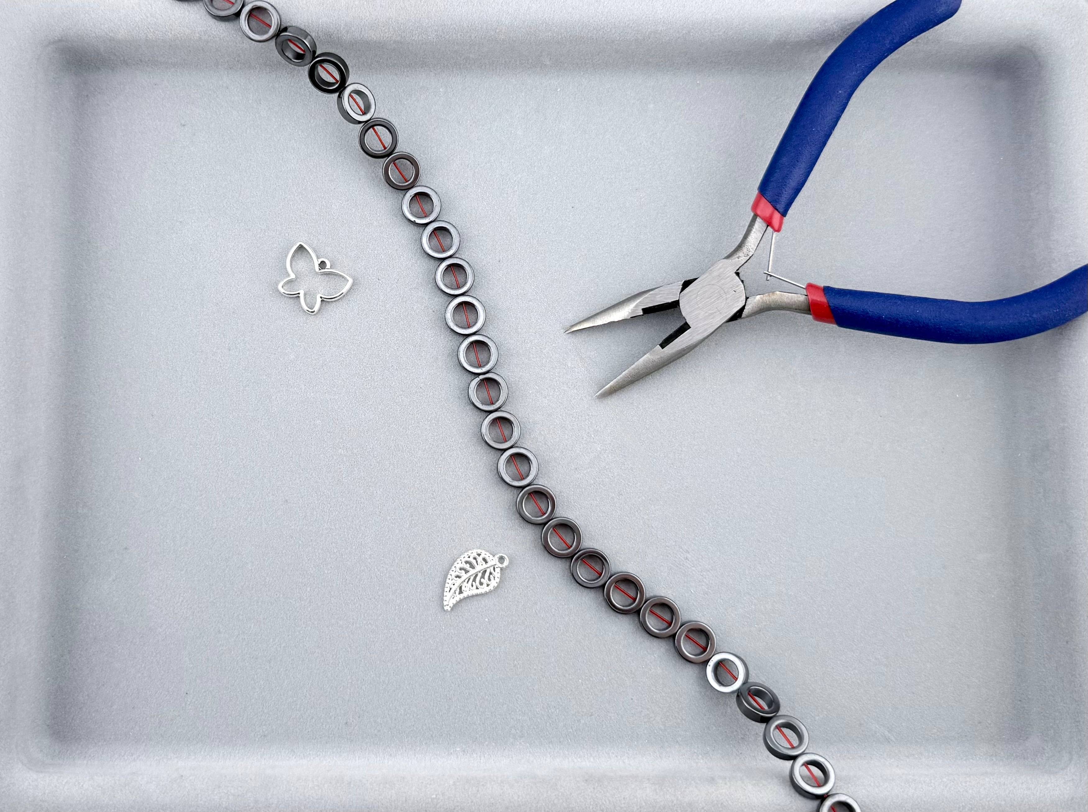 3x10mm Hematite Round Frame Beads