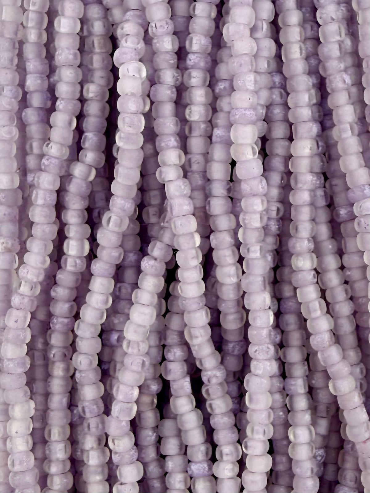 11/0 Sheen Chartlotte 2-Cut Crystal Matte Lilac Lined