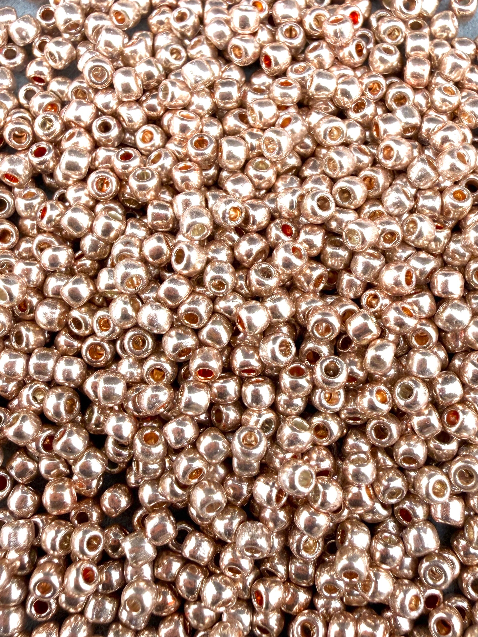 Mino Seed Beads 11/0 Metallic Champaign Gold