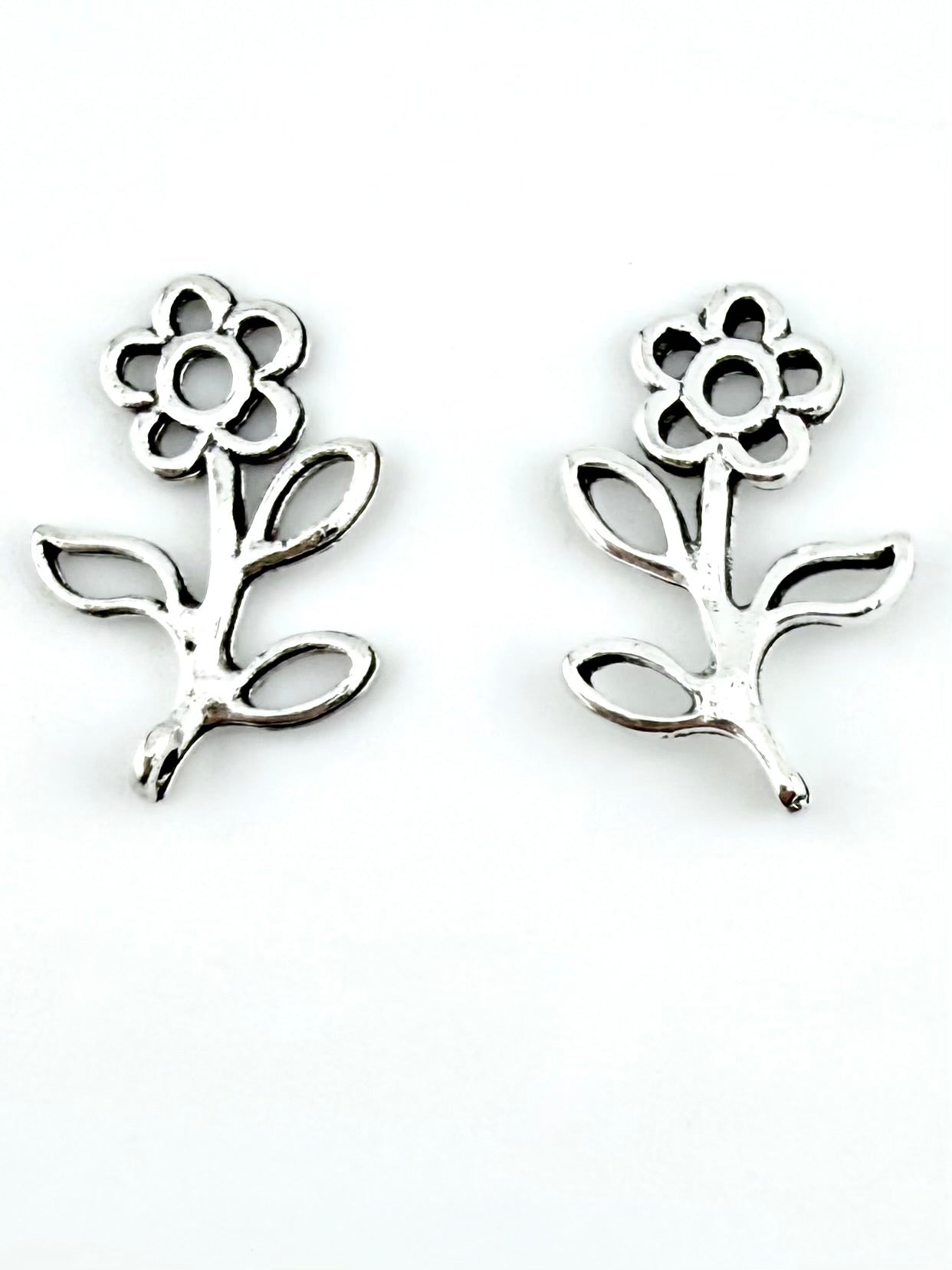 20mm Flower Charm Rhodium