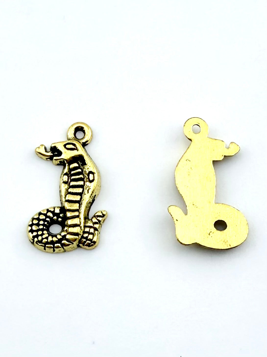 18mm King Cobra Charm Gold