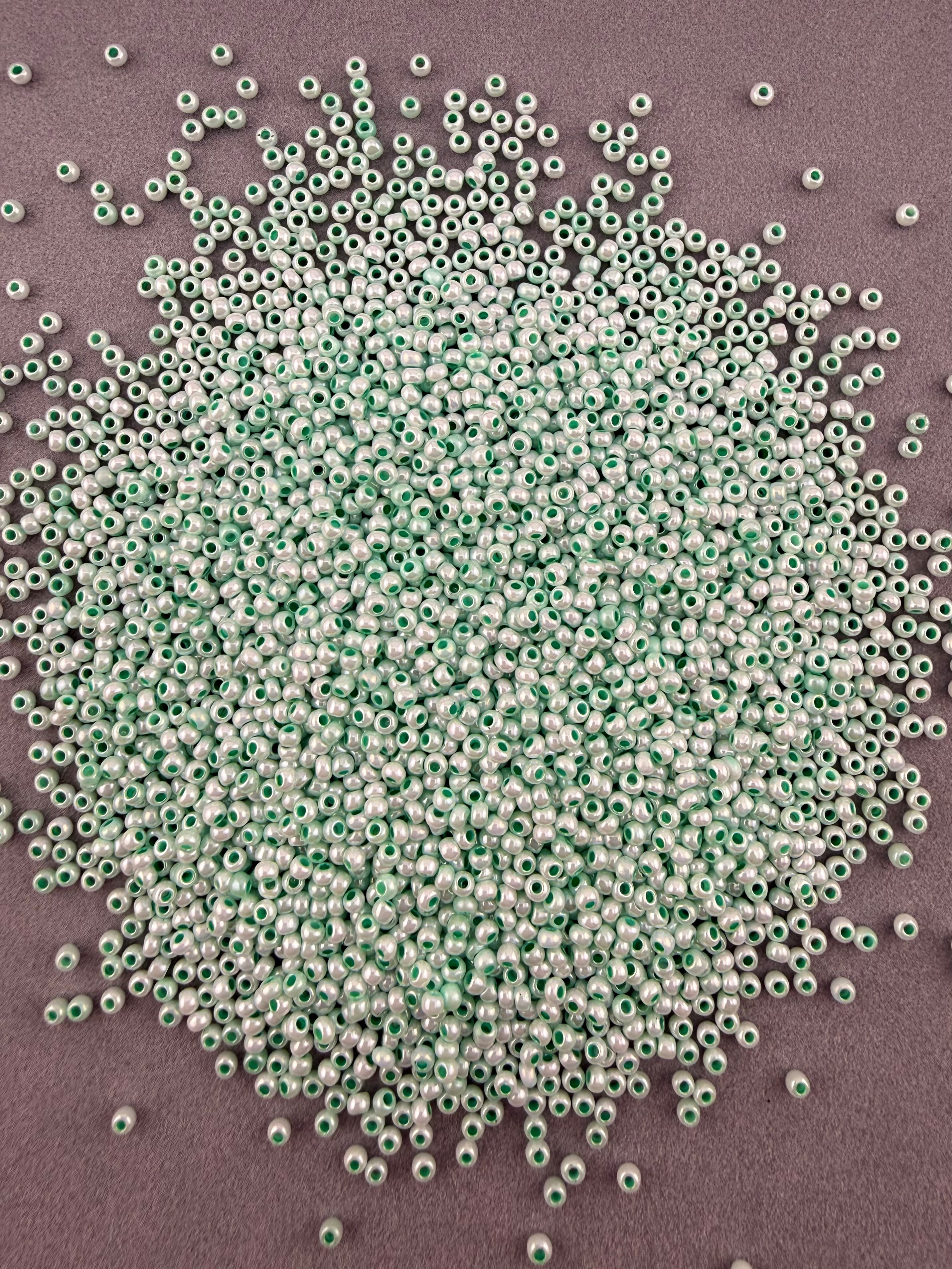 Mino Seed Beads 11/0 Seafoam Luster