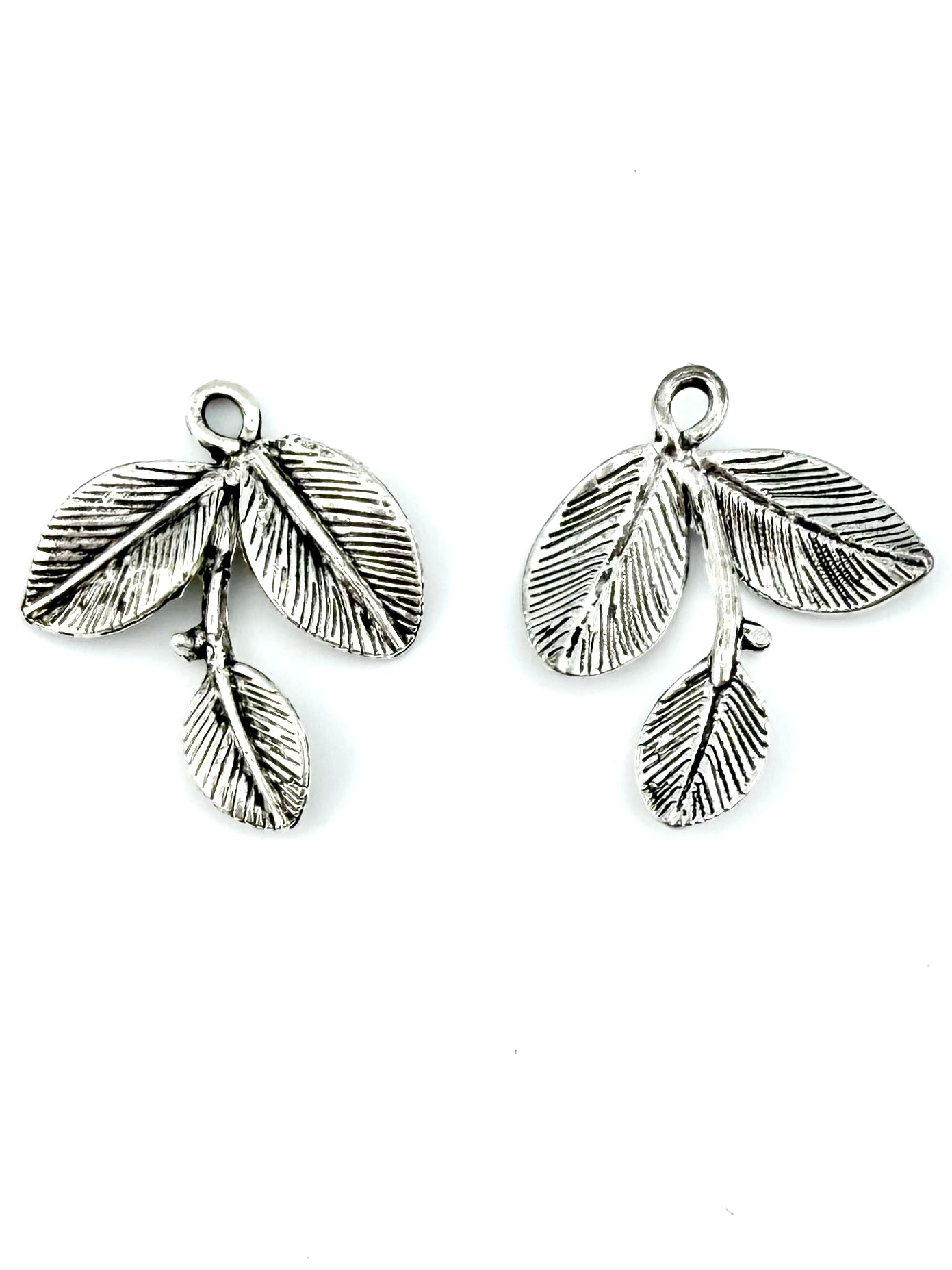 28mm Leaf Stem Charm Rhodium