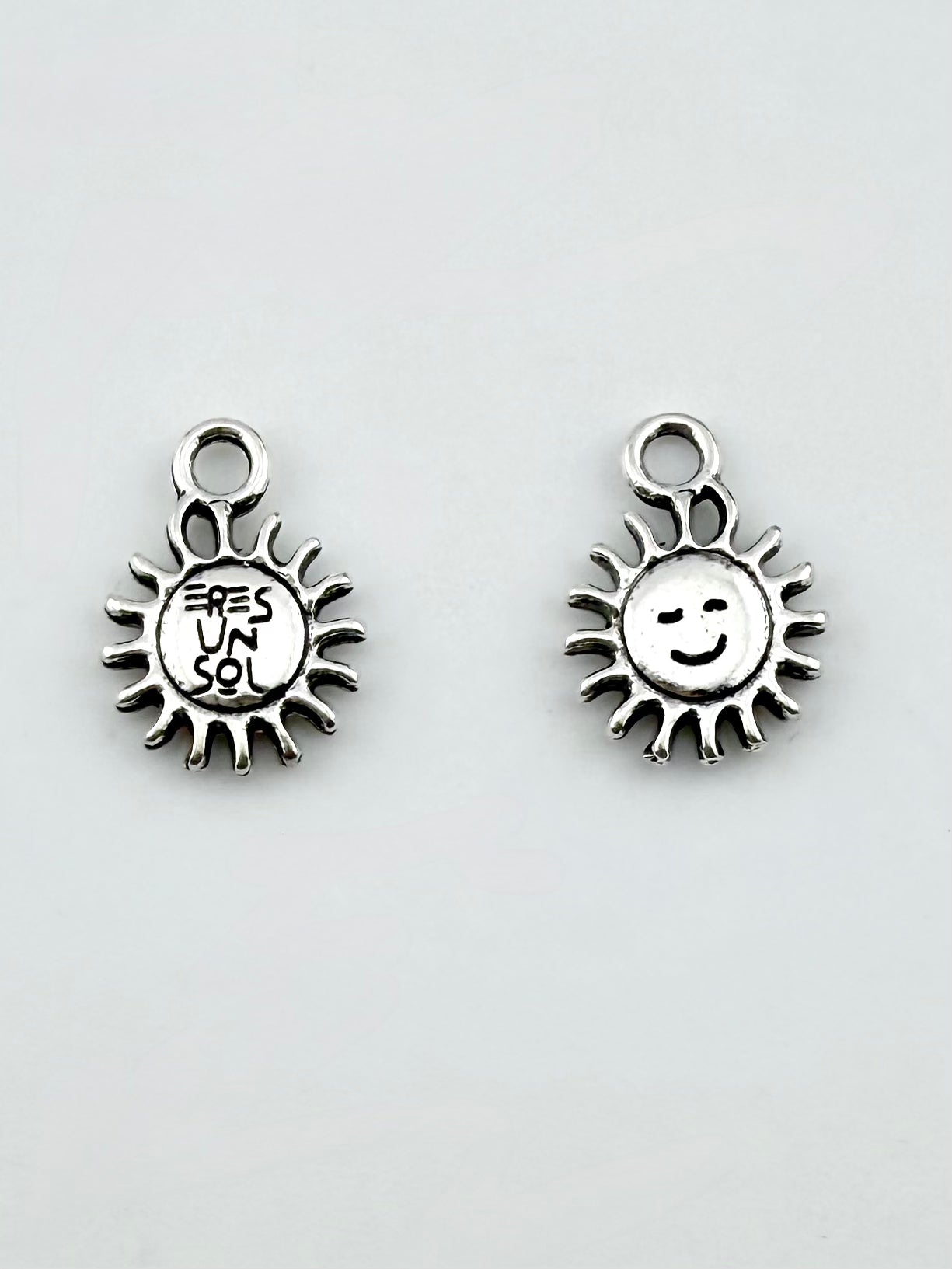 15mm Smiling Sun Charm Rhodium