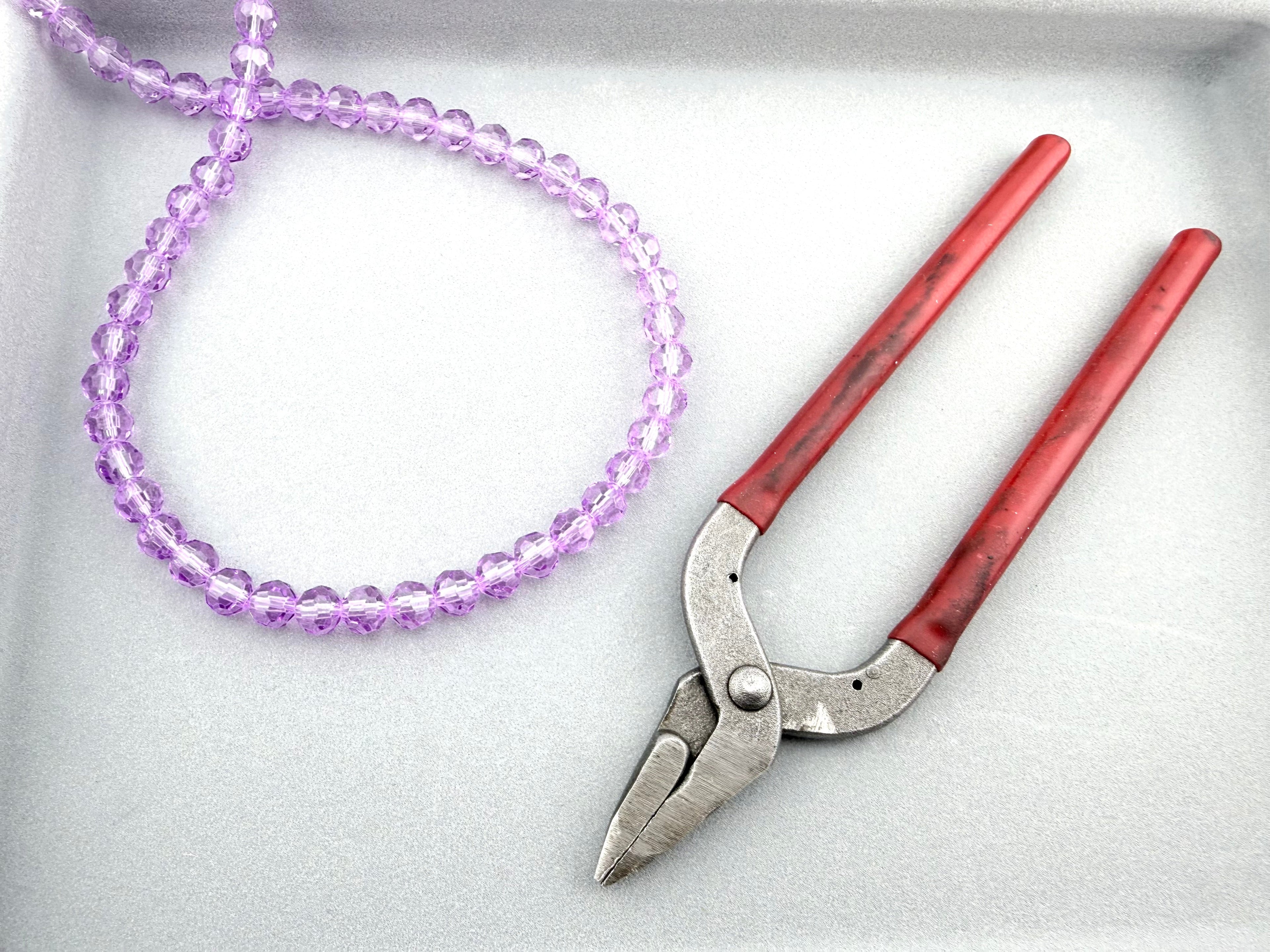 8mm Glass faceted round Beads Purple