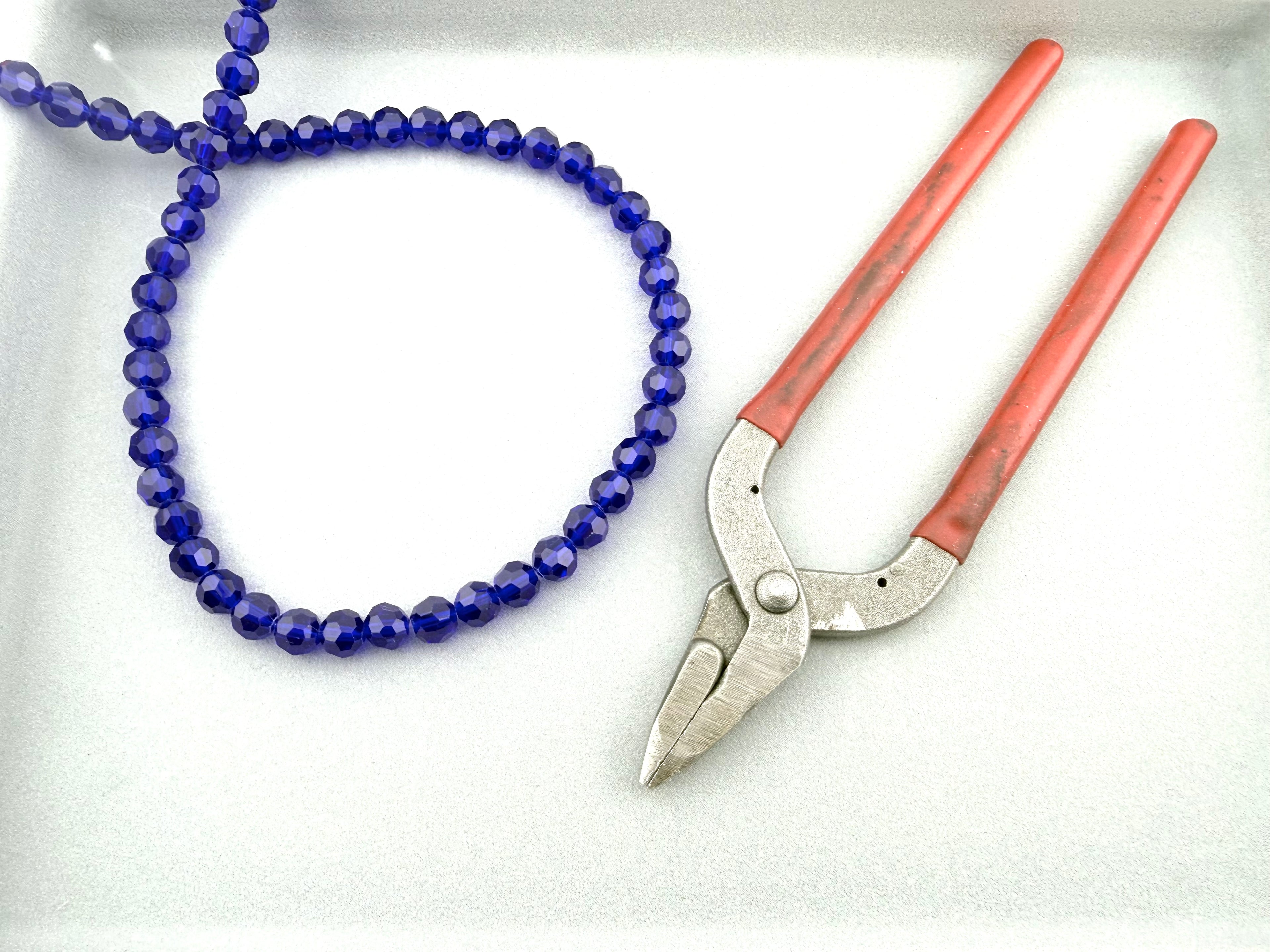 8mm Glass faceted round Beads Blue