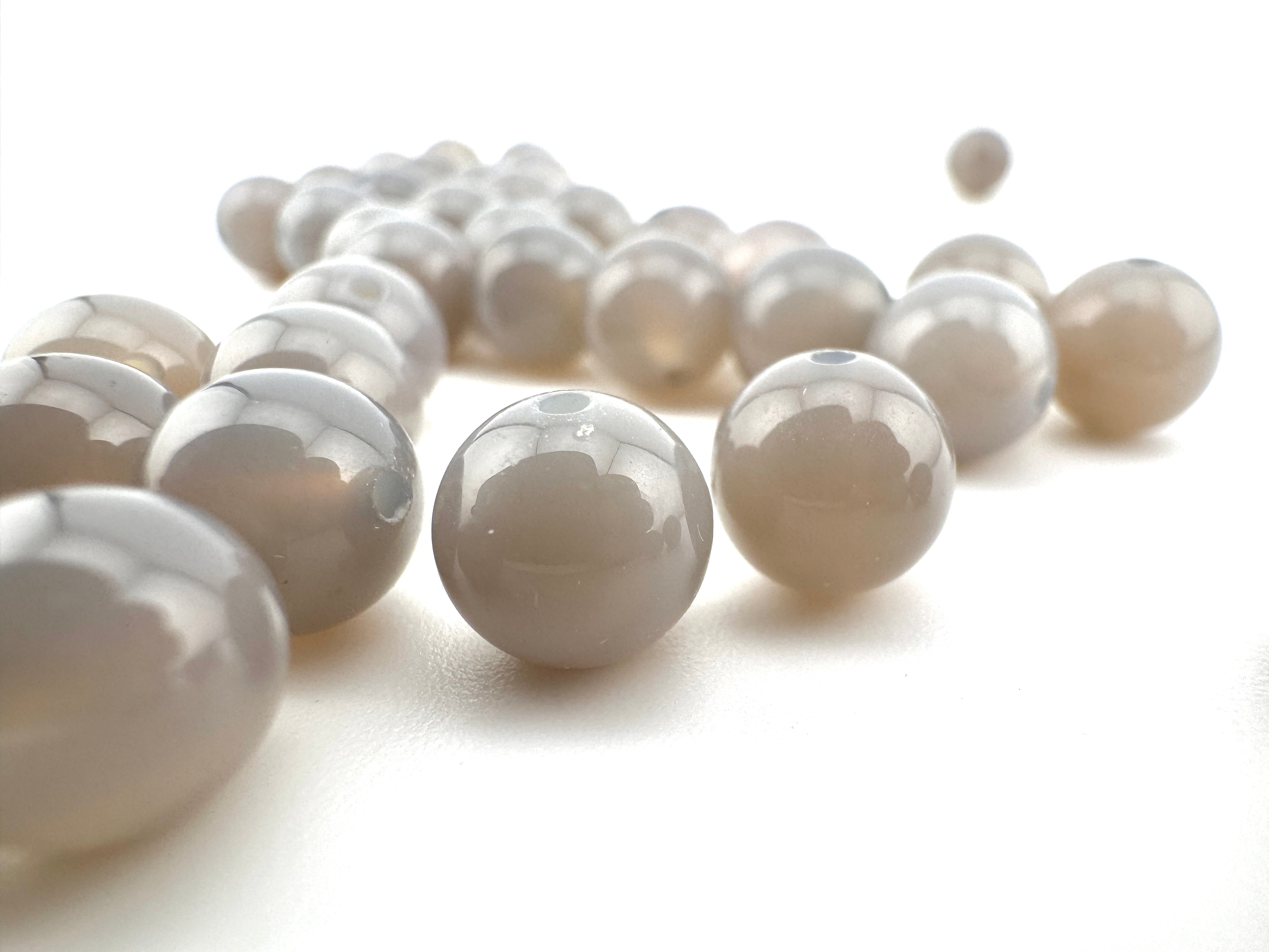 Grey Agate Beads Available in 4mm, 6mm, 8mm Sizes