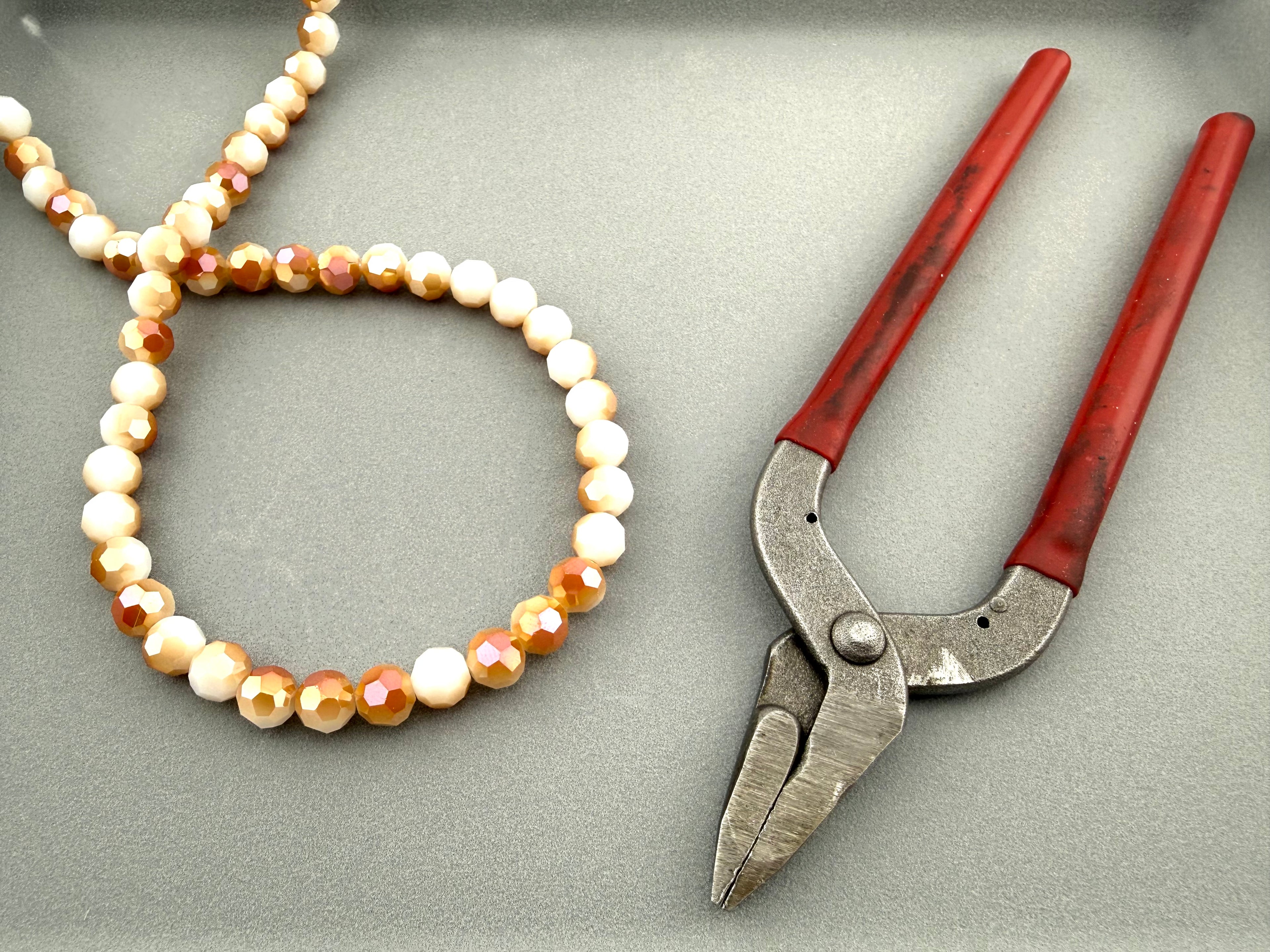 8mm Glass faceted round Beads Brown and white