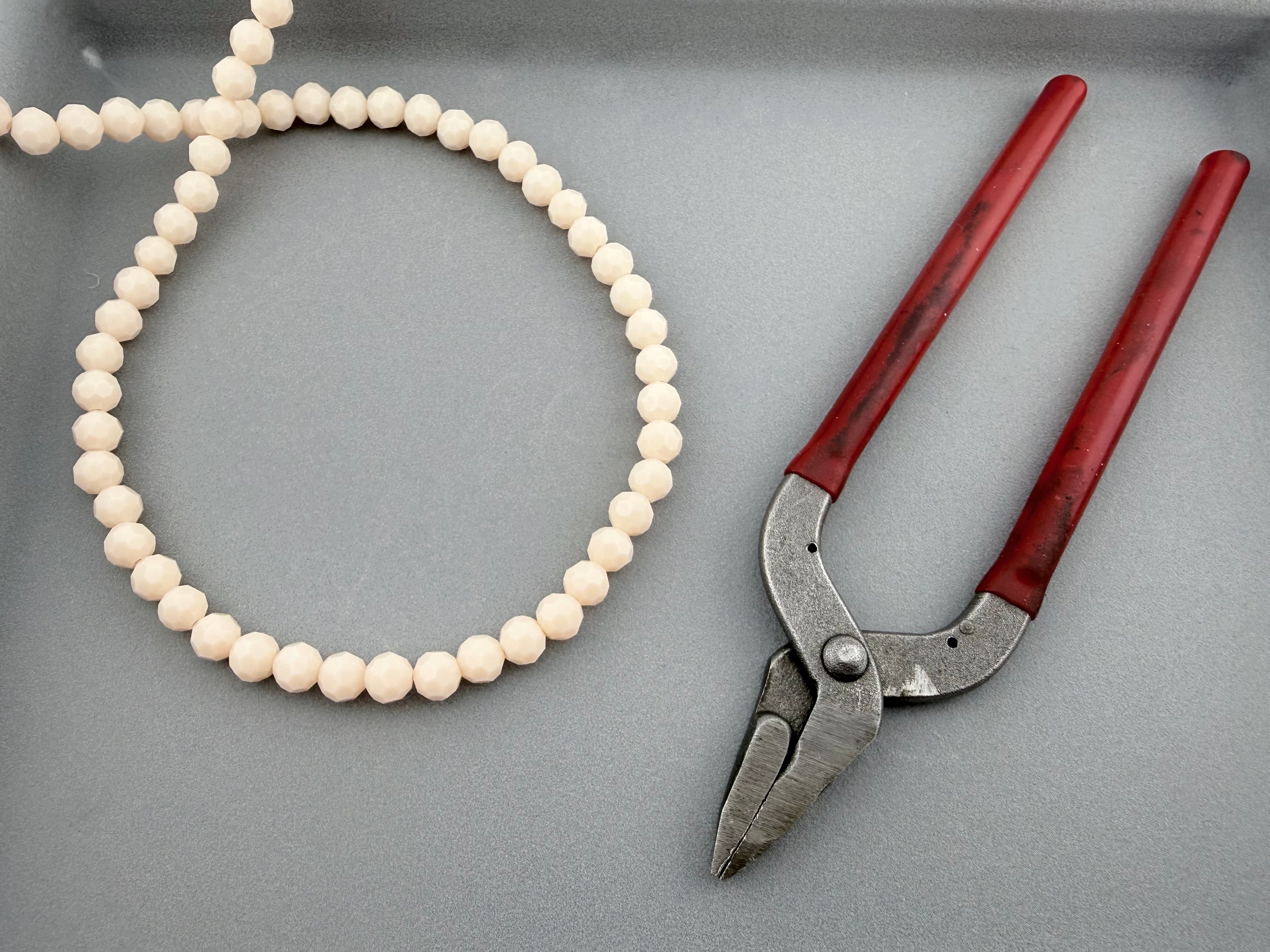 8mm Glass faceted round Beads Cream