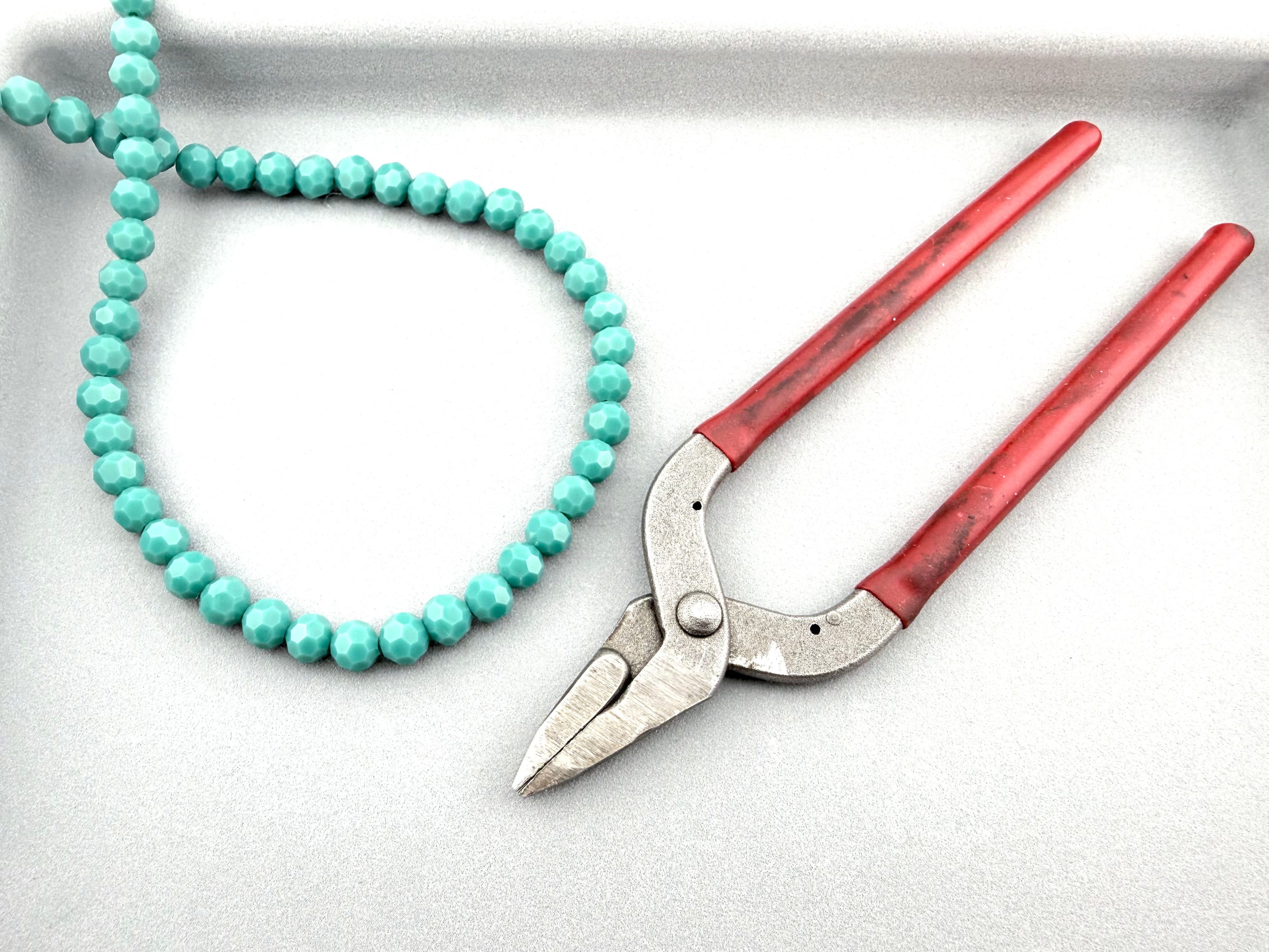 8mm Glass faceted round Beads Turquoise Green