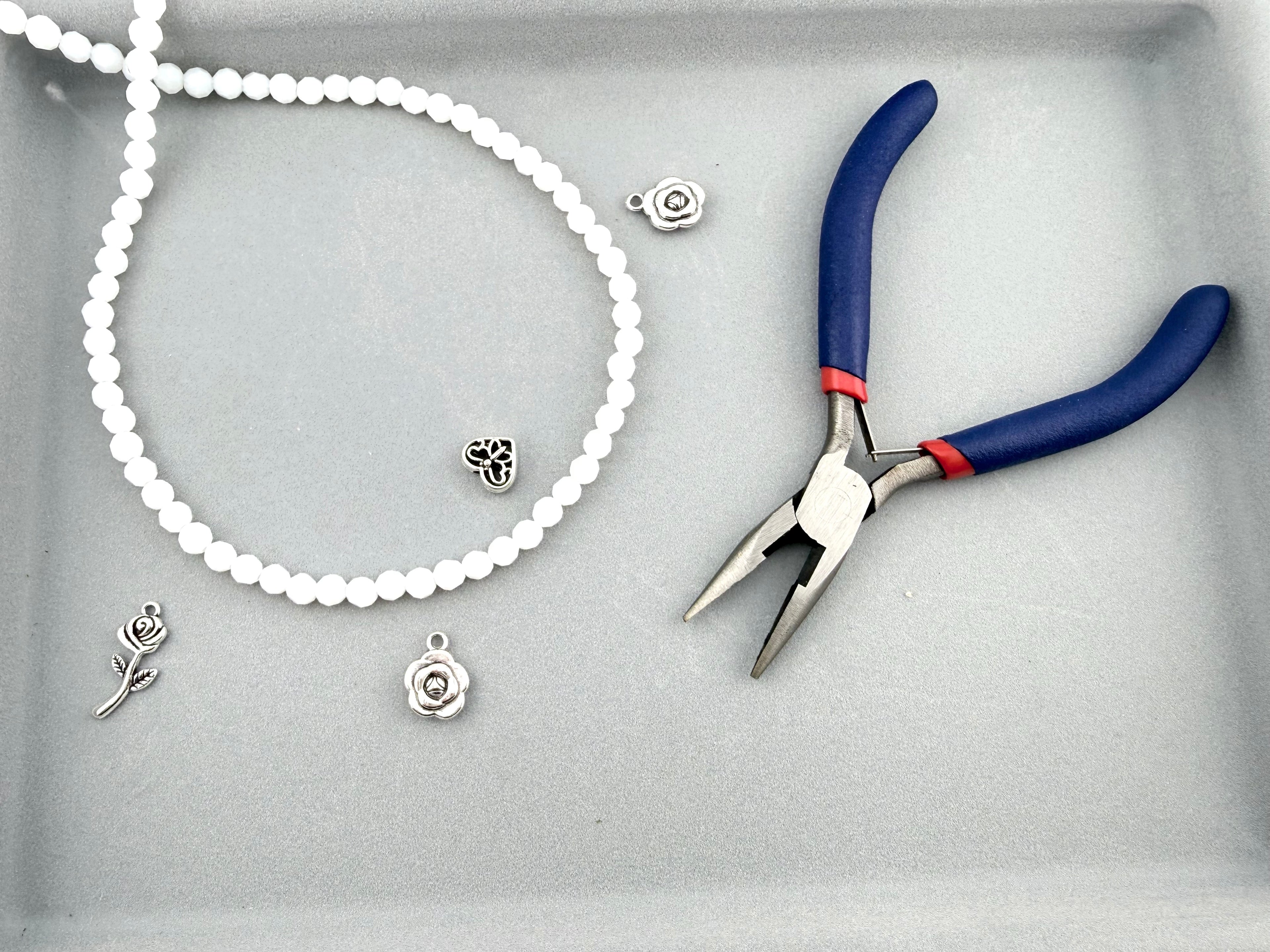 6mm Glass Faceted Round Beads White