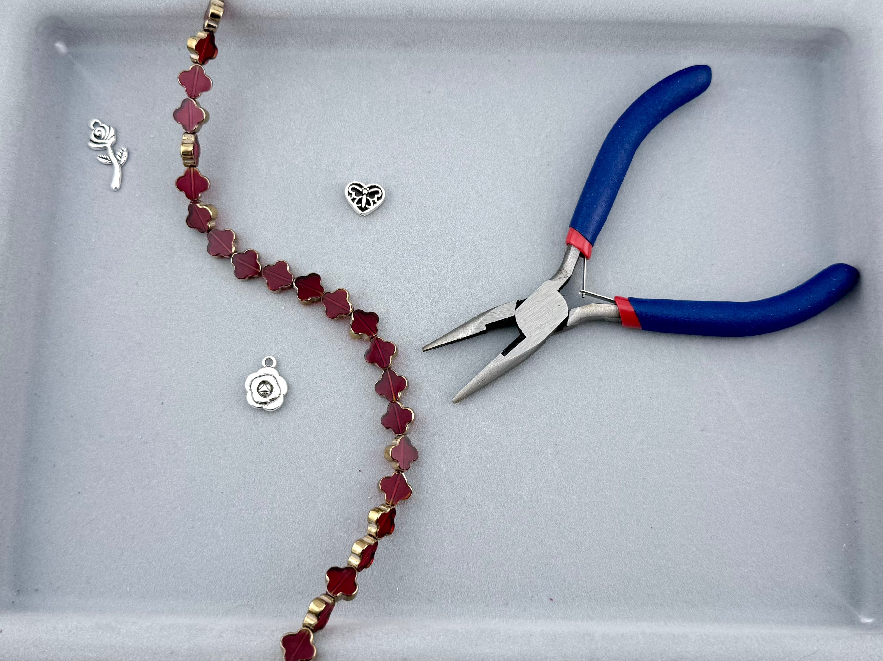 10mm Faceted Clover Beads Strand Red