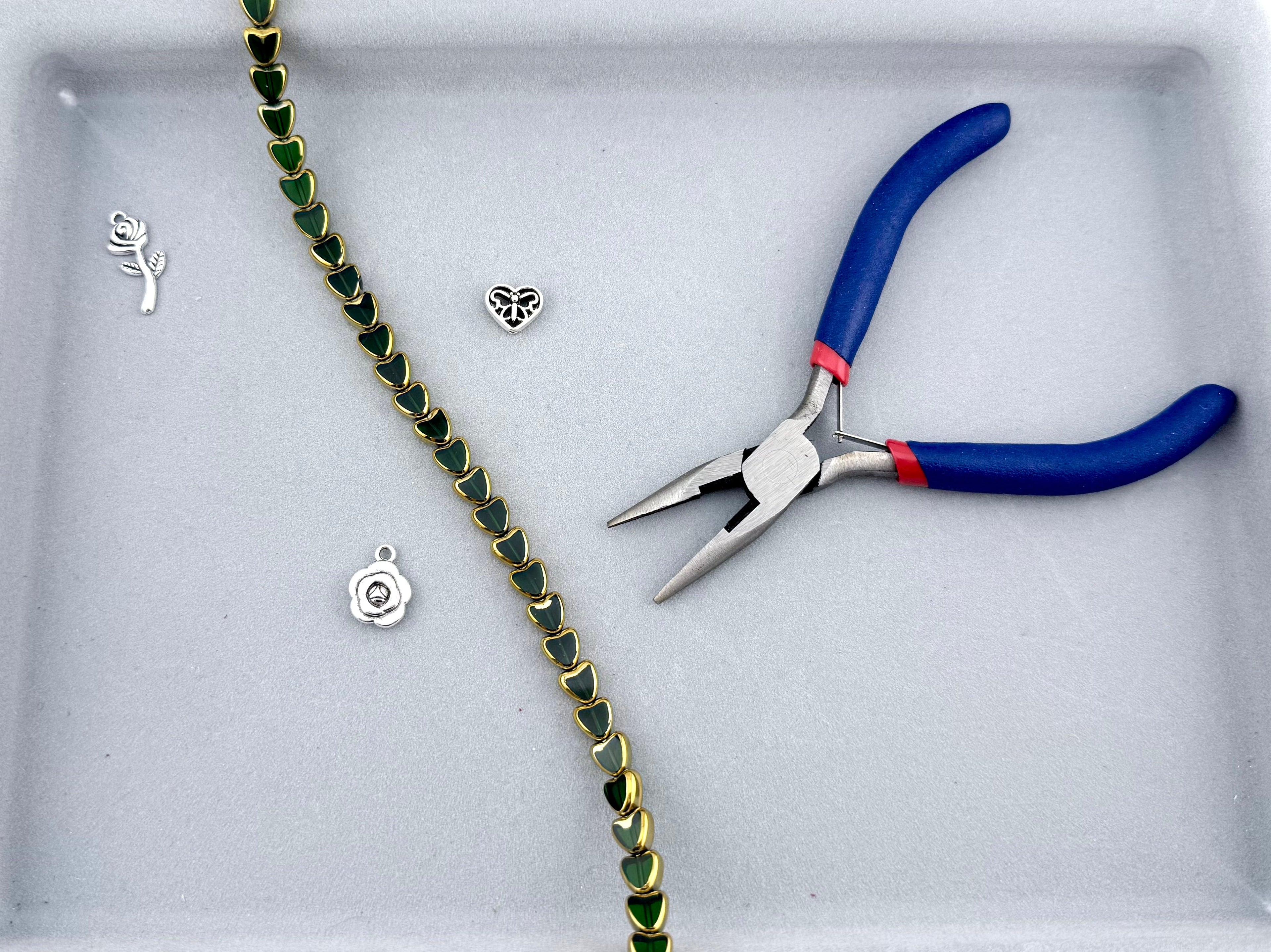 8mm Faceted heart Beads Strand Green
