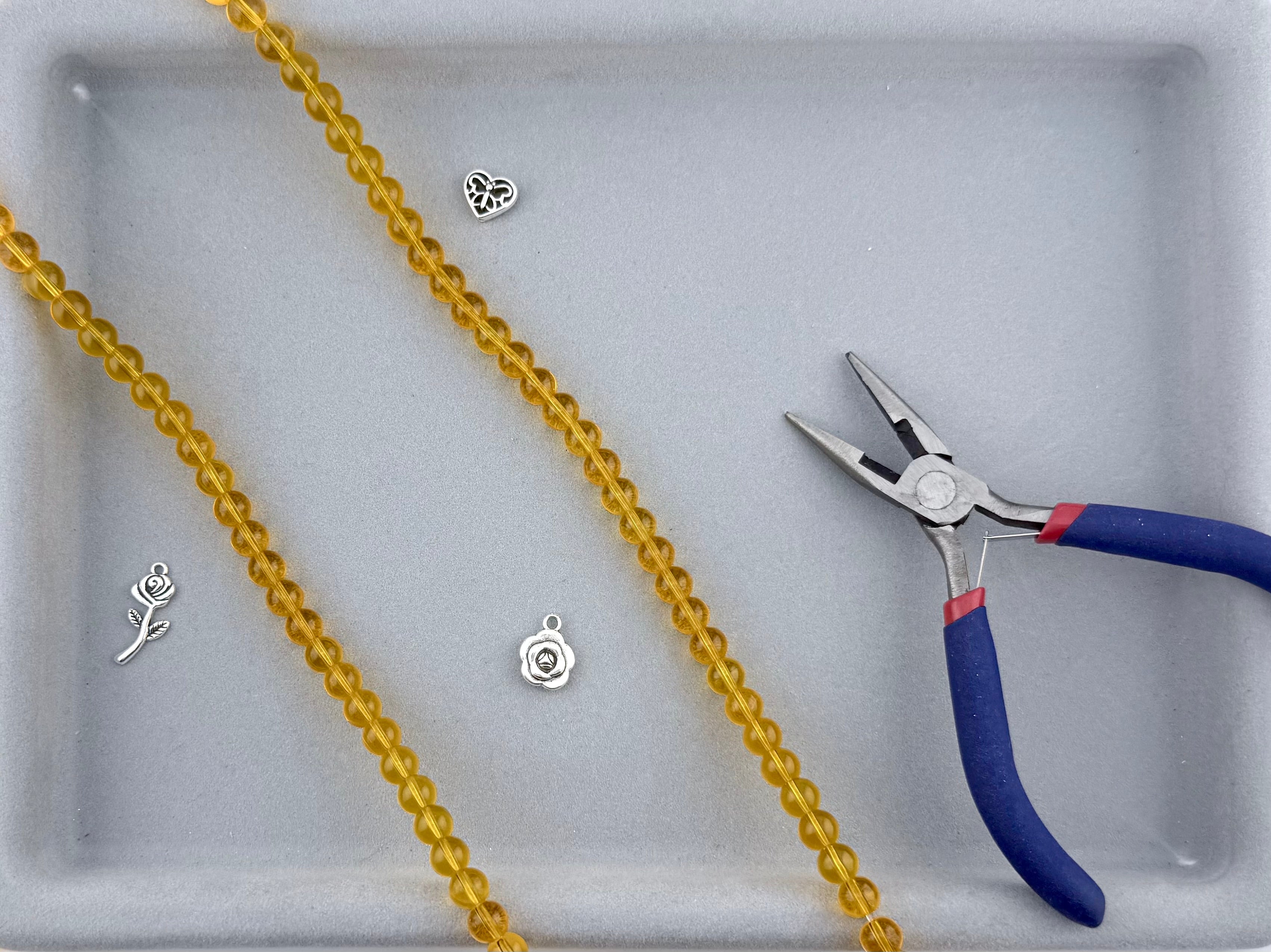 8mm Glass Round Beads Light Yellow