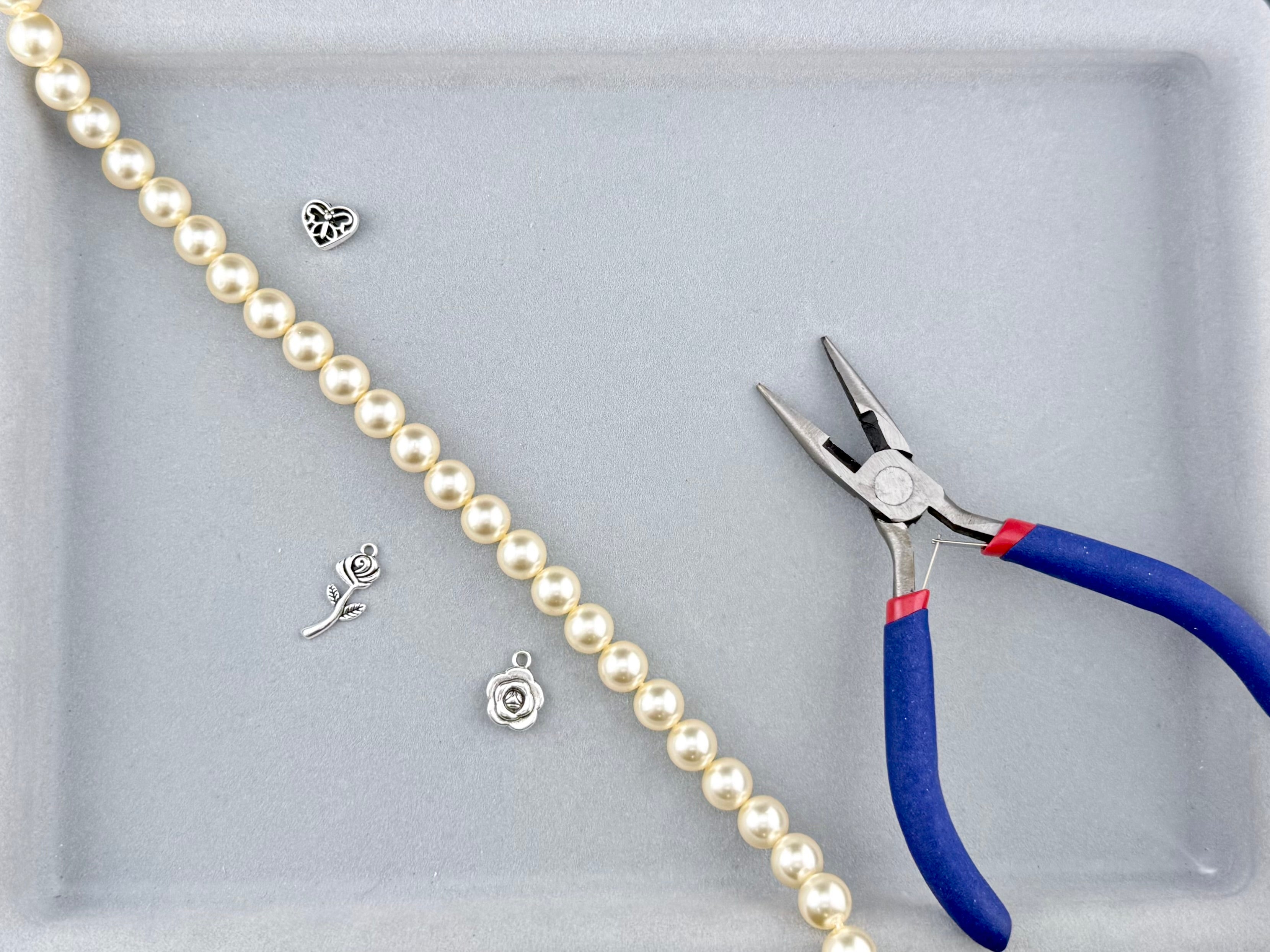 Shell Pearls Round Beads Strand Light Cream