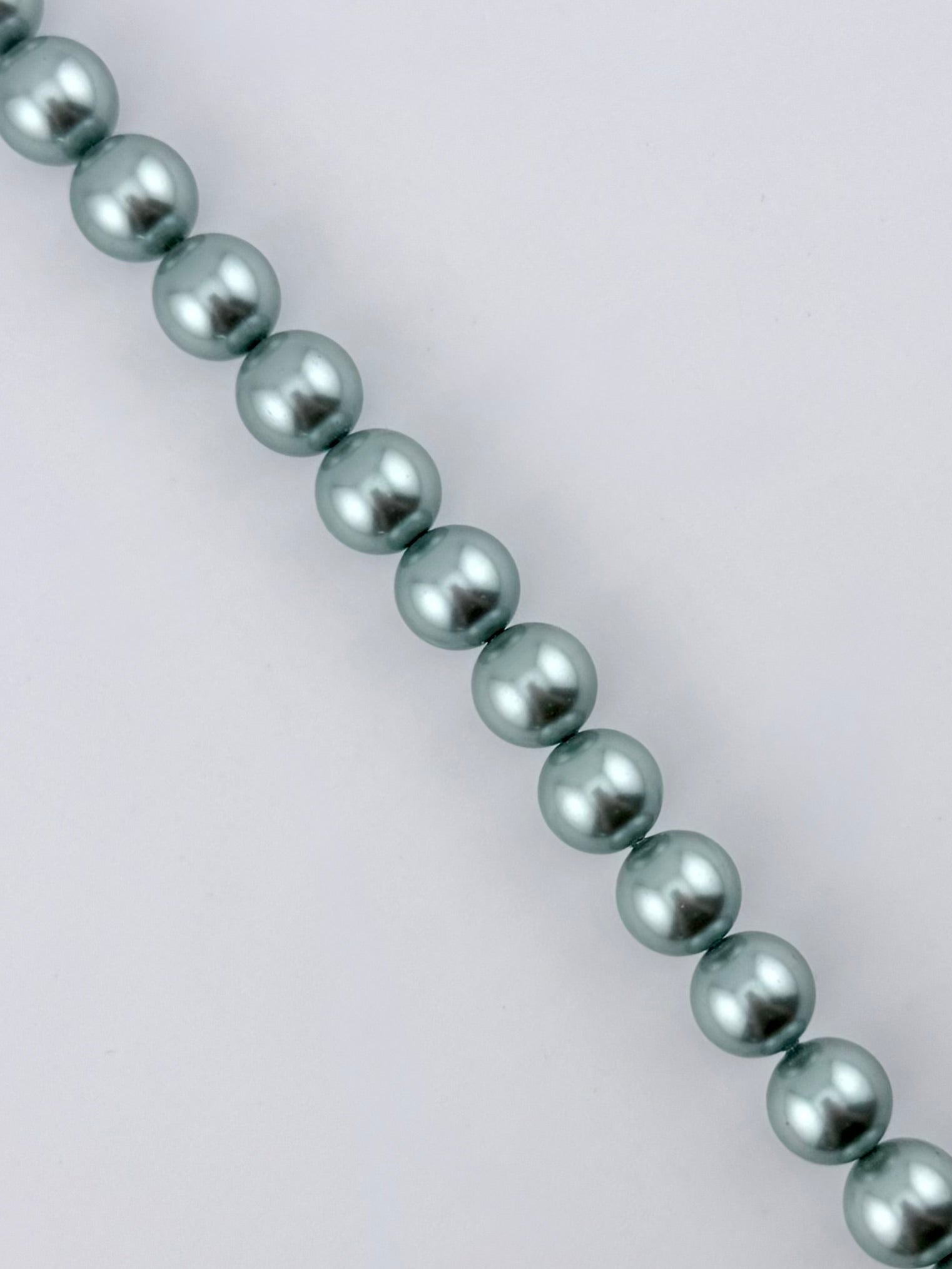 Shell Pearls Round Beads Strand Light Green