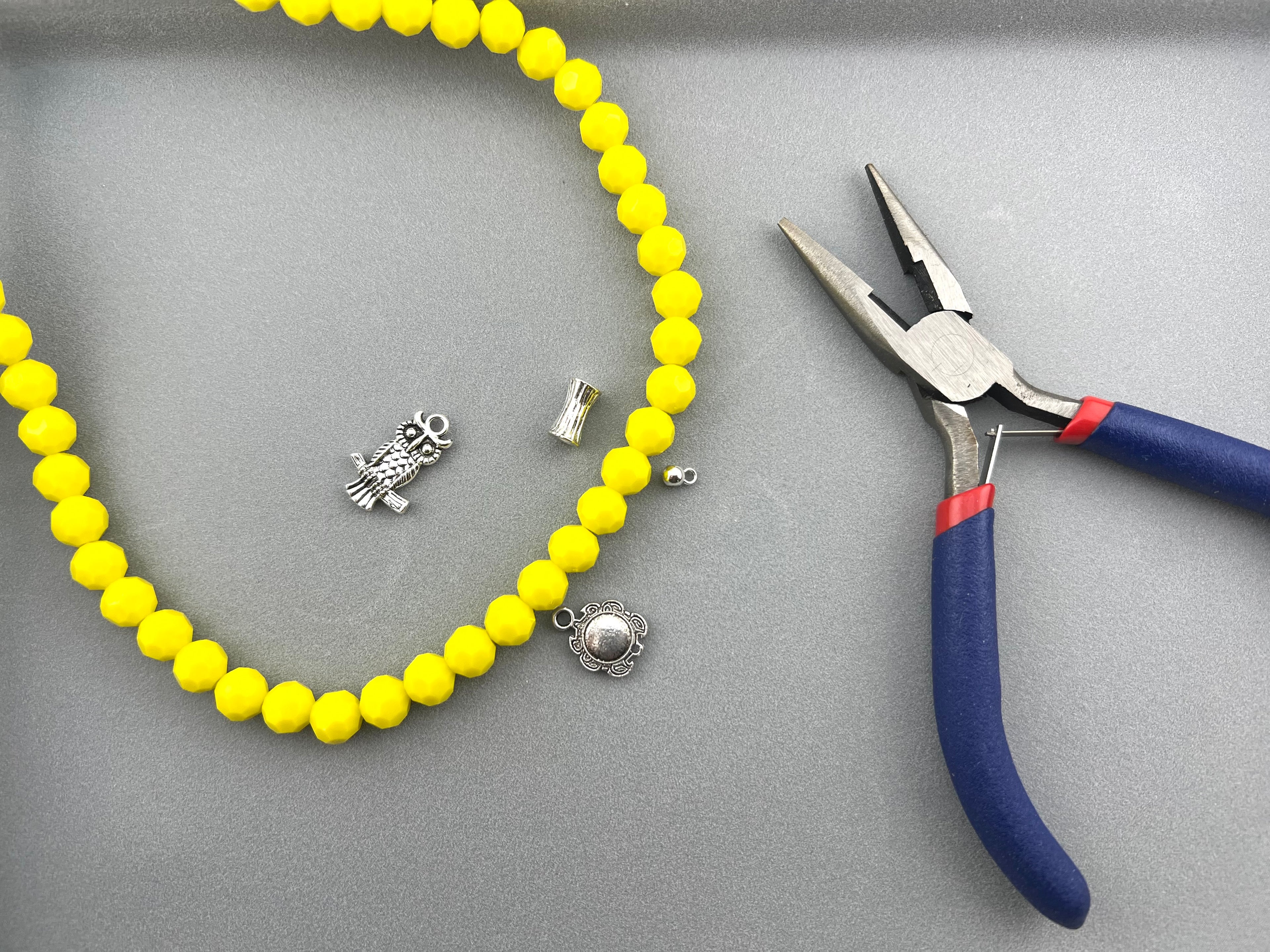 8mm Glass faceted round Beads Yellow
