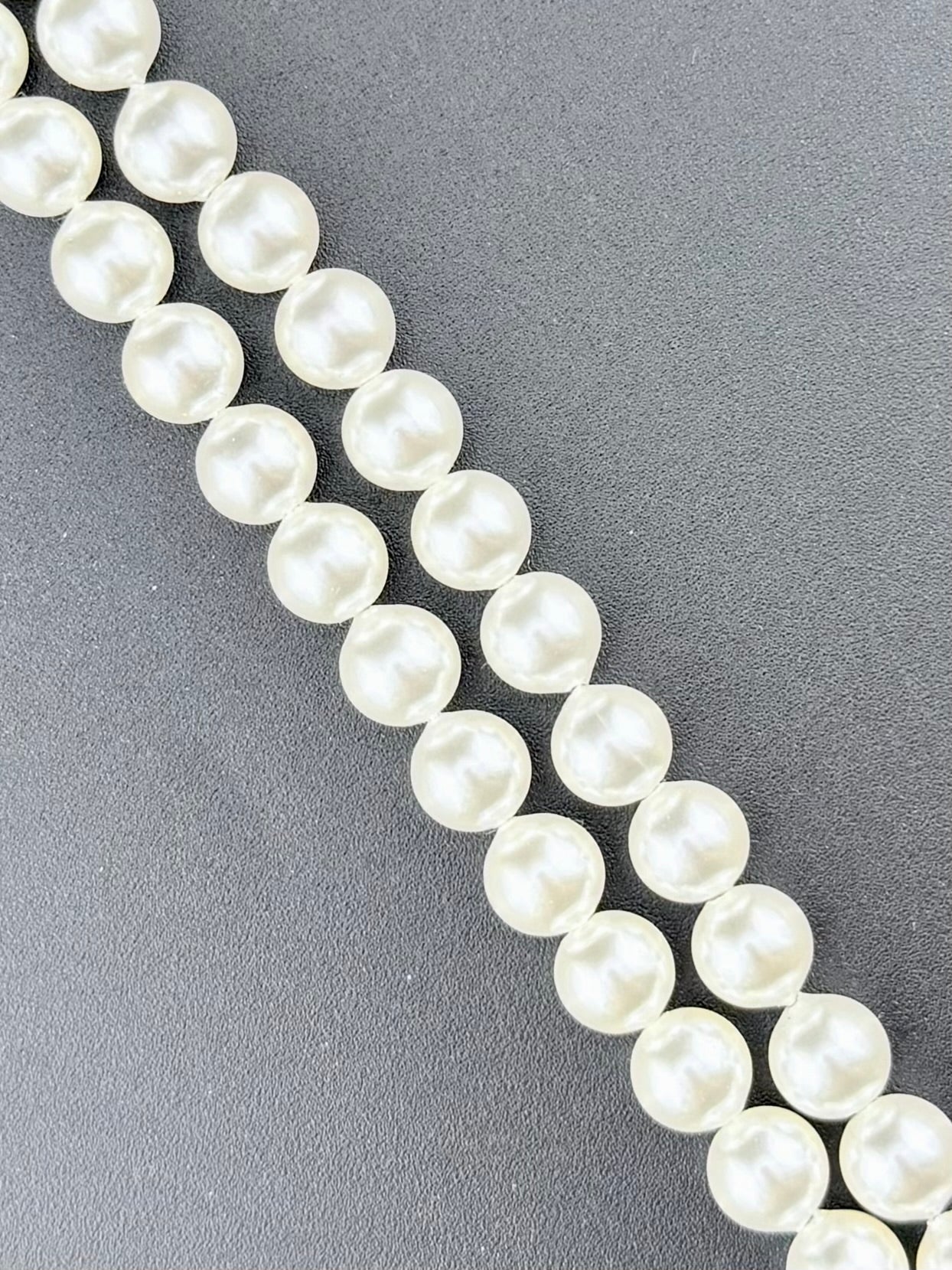 Shell Pearls Round Beads Strand White