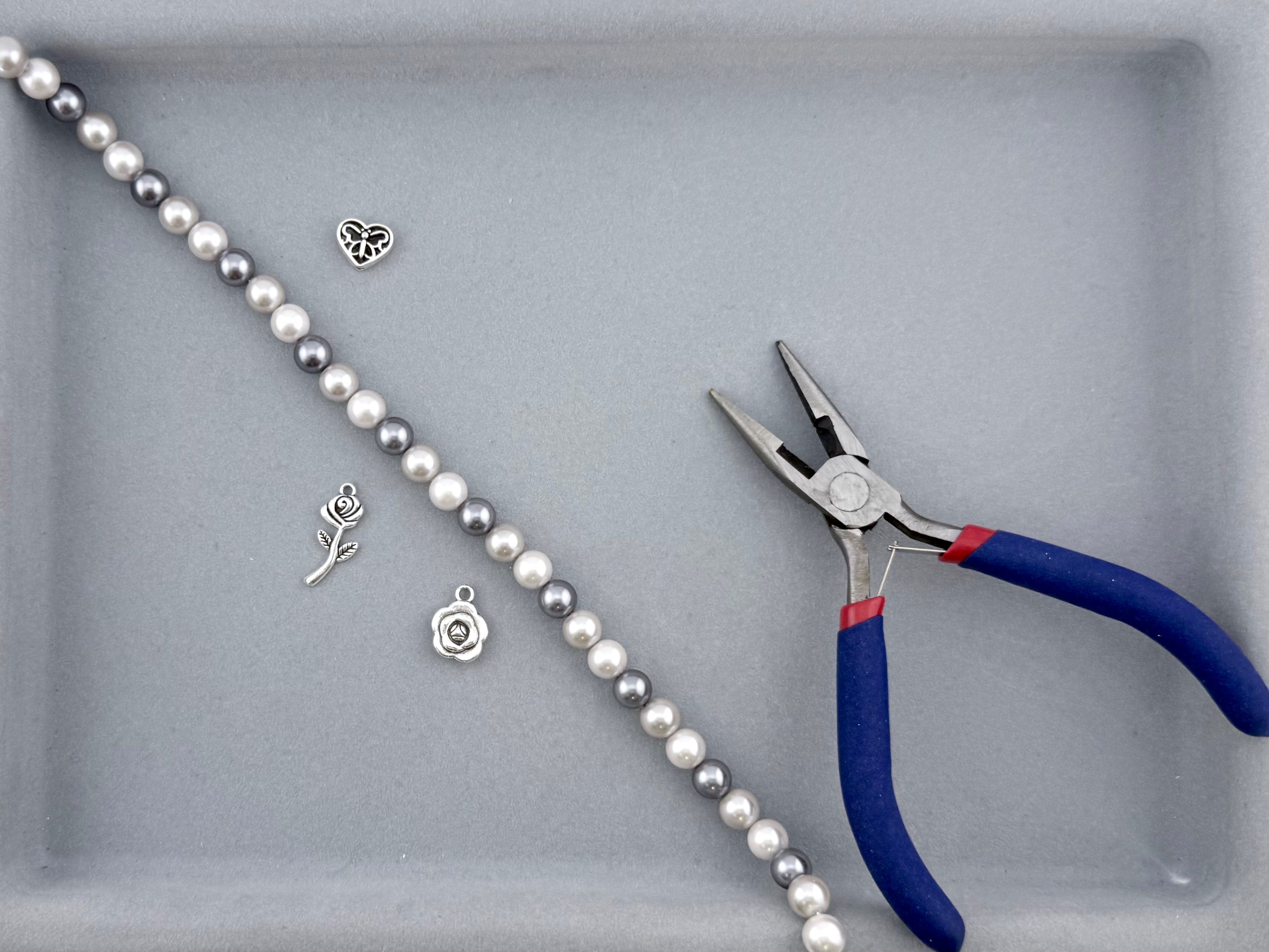 Shell Pearls Round Beads Strand Cream-Silver